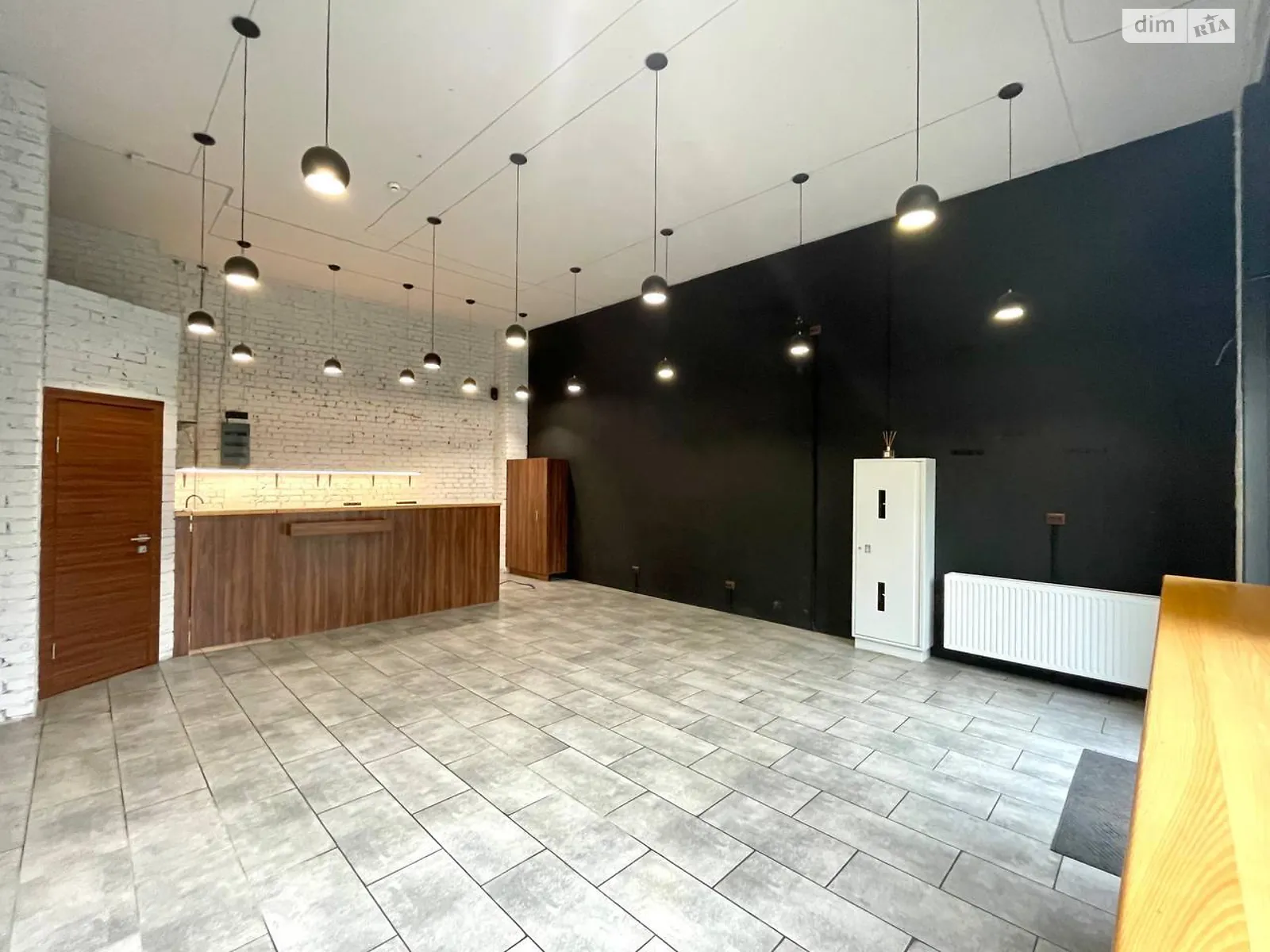 Сдается в аренду офис 47 кв. м в бизнес-центре, цена: 25000 грн - фото 1