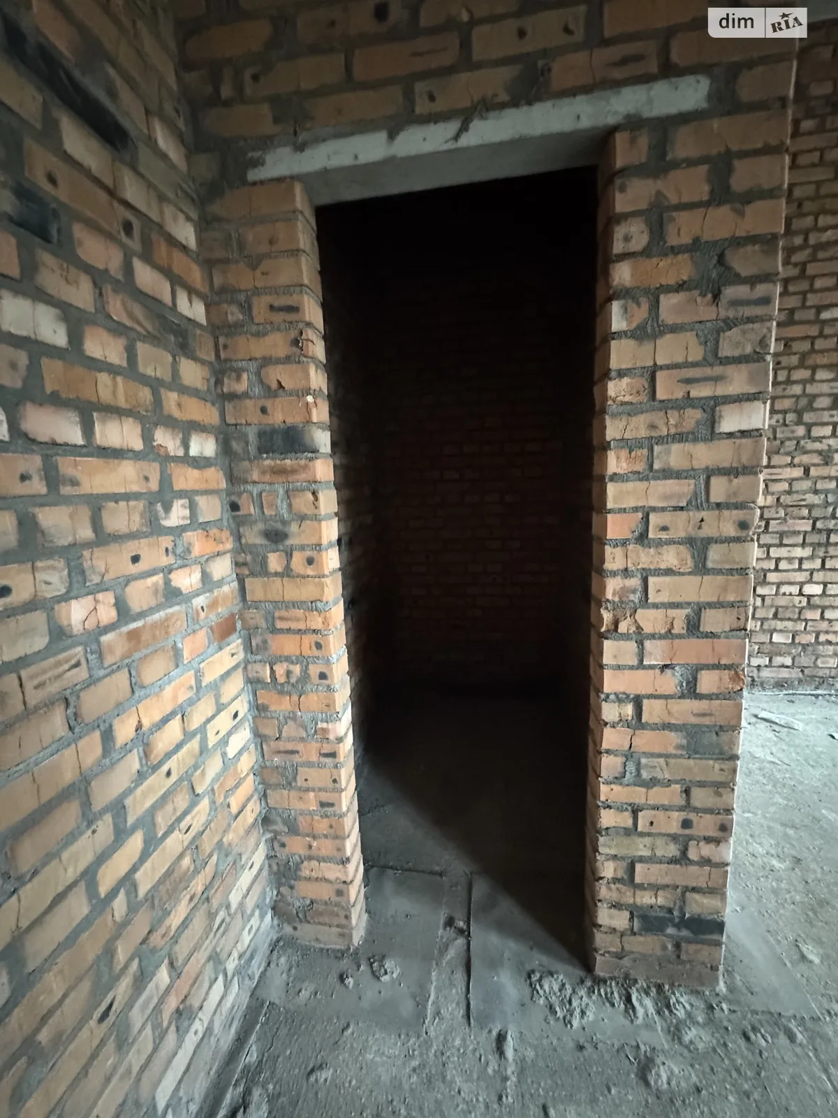 Продається 2-кімнатна квартира 40 кв. м у Ірпені, вул. Северинівська, 131А - фото 1