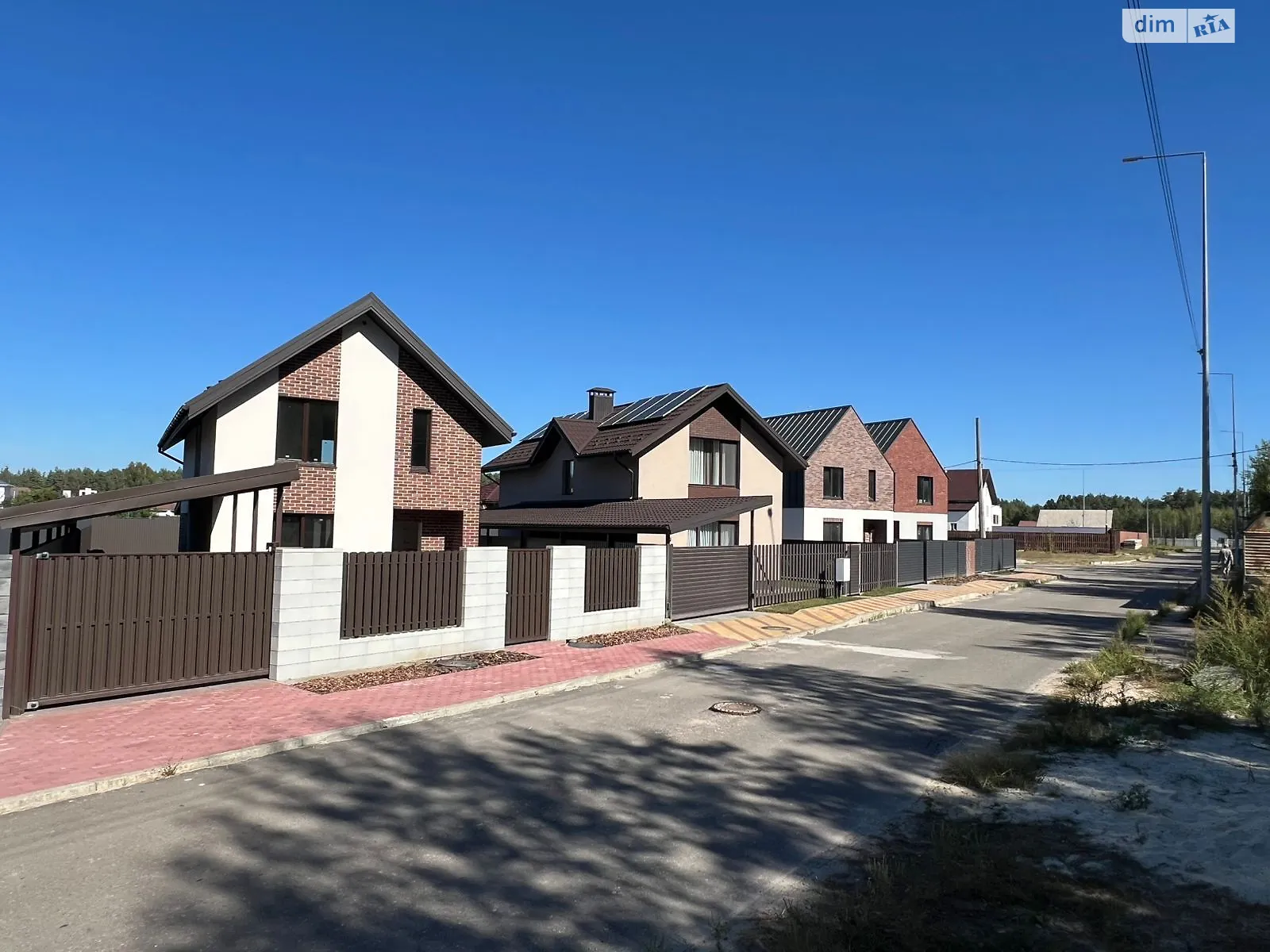 Продается дом на 2 этажа 110 кв. м с террасой, цена: 110000 $ - фото 1