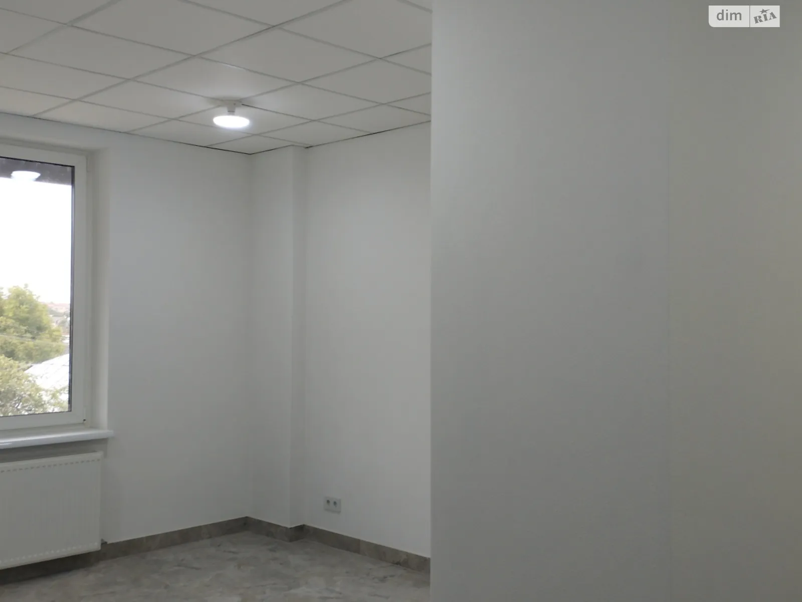 Сдается в аренду офис 25 кв. м в бизнес-центре, цена: 8750 грн - фото 1