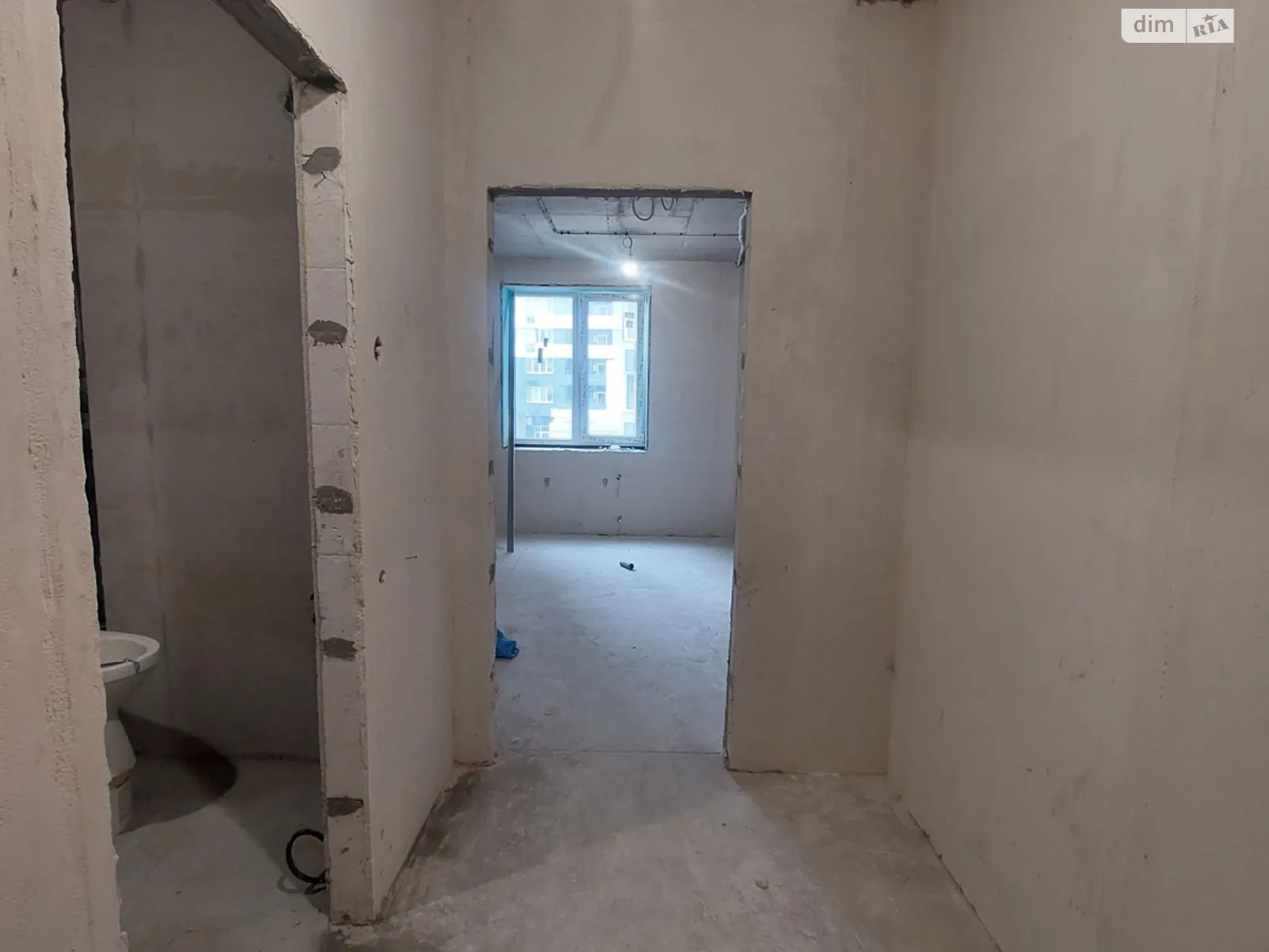 Продается 1-комнатная квартира 47 кв. м в Одессе, ул. Варненская - фото 1