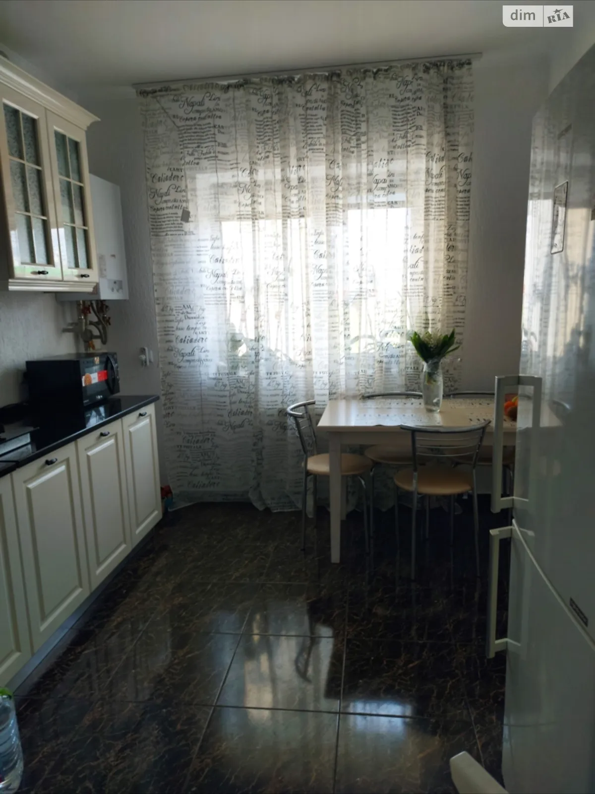 Продається 3-кімнатна квартира 110 кв. м у Зарванцях, вул. Романа Андріюка(Гагаріна), 7 - фото 1