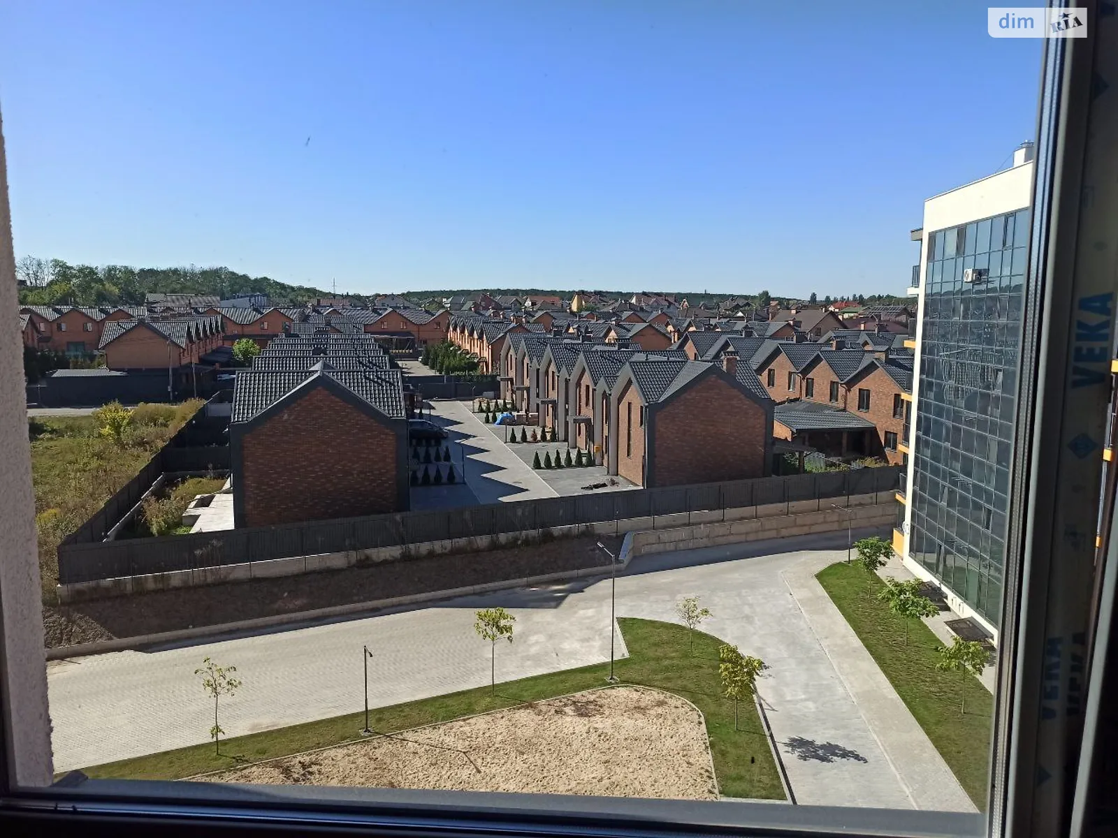 Продается 1-комнатная квартира 41.55 кв. м в Березиной, ул. Радужная - фото 1