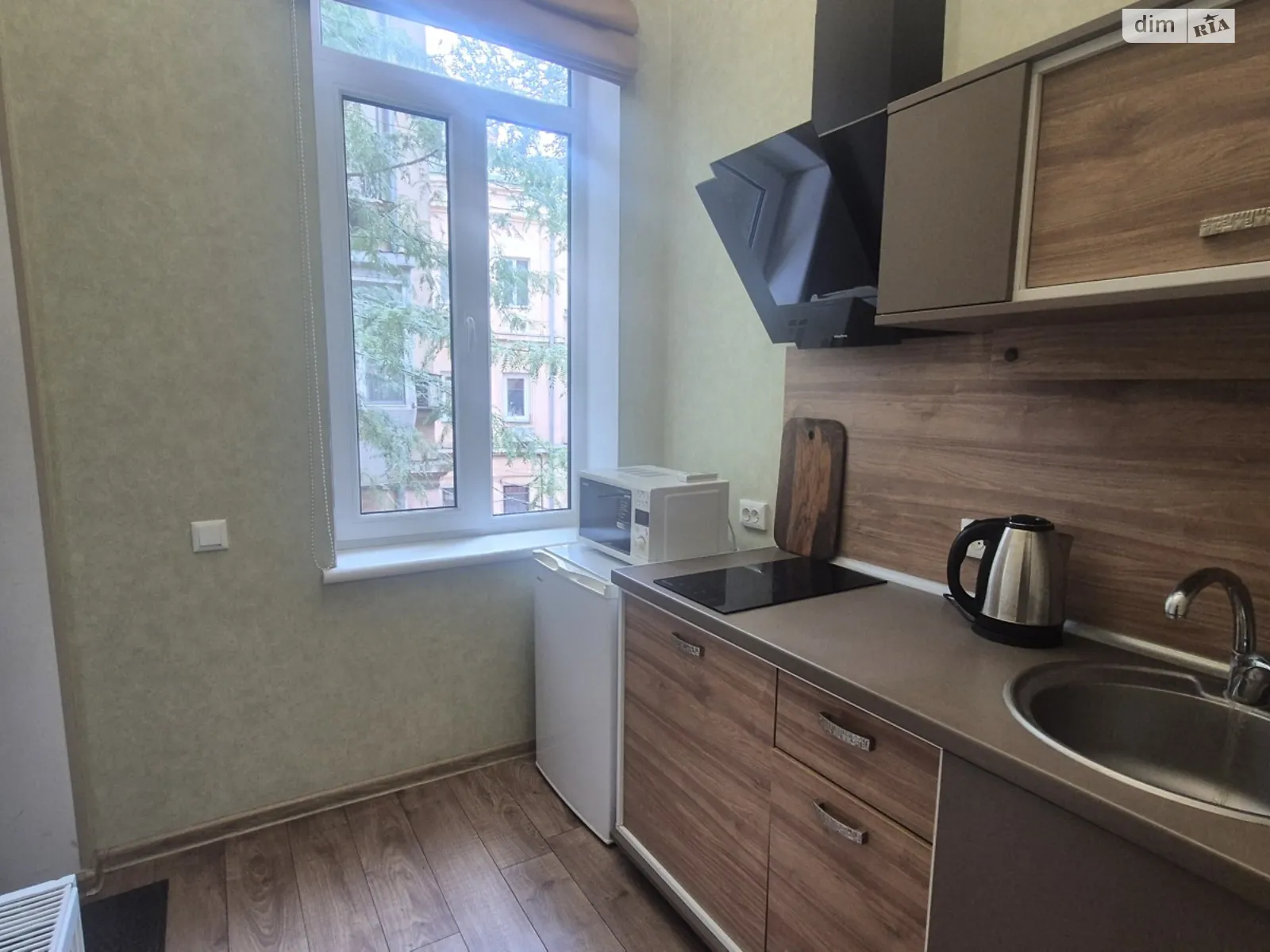 Сдается в аренду 1-комнатная квартира 25 кв. м в Одессе, пл. Соборная, 2 - фото 1