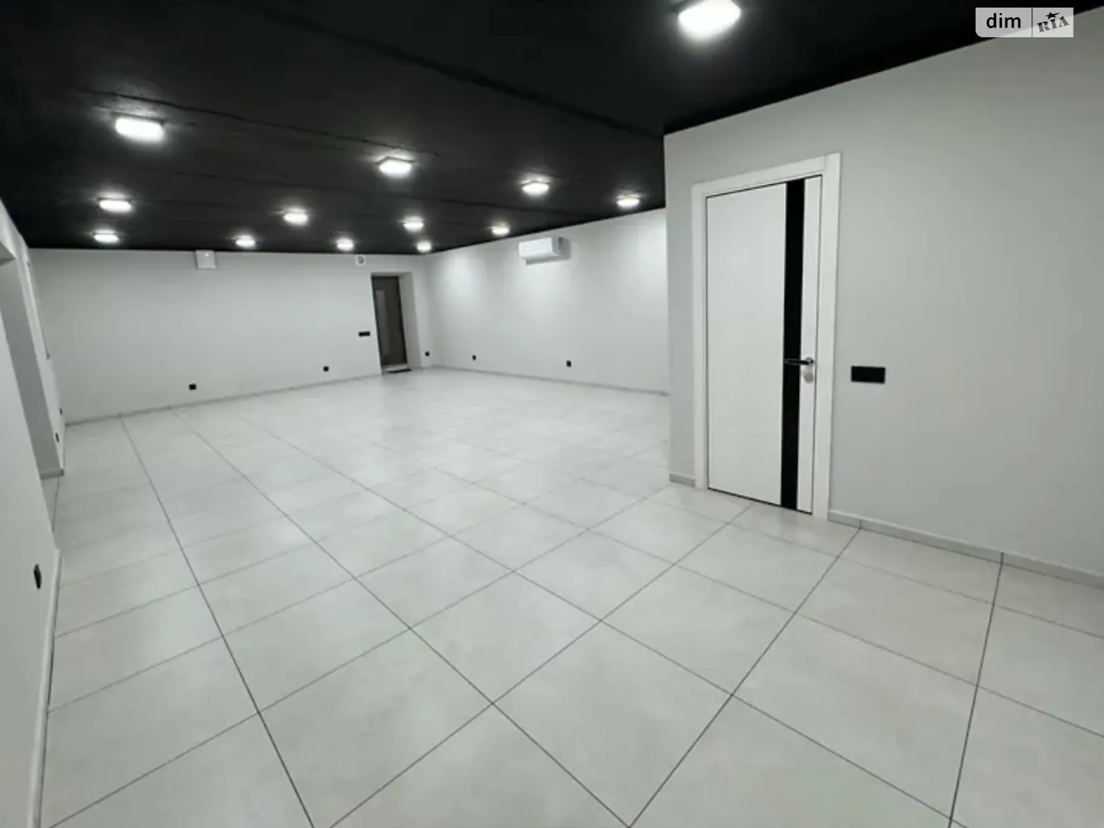 Здається в оренду об'єкт сфери послуг 60 кв. м в 10-поверховій будівлі, цена: 500 $ - фото 1