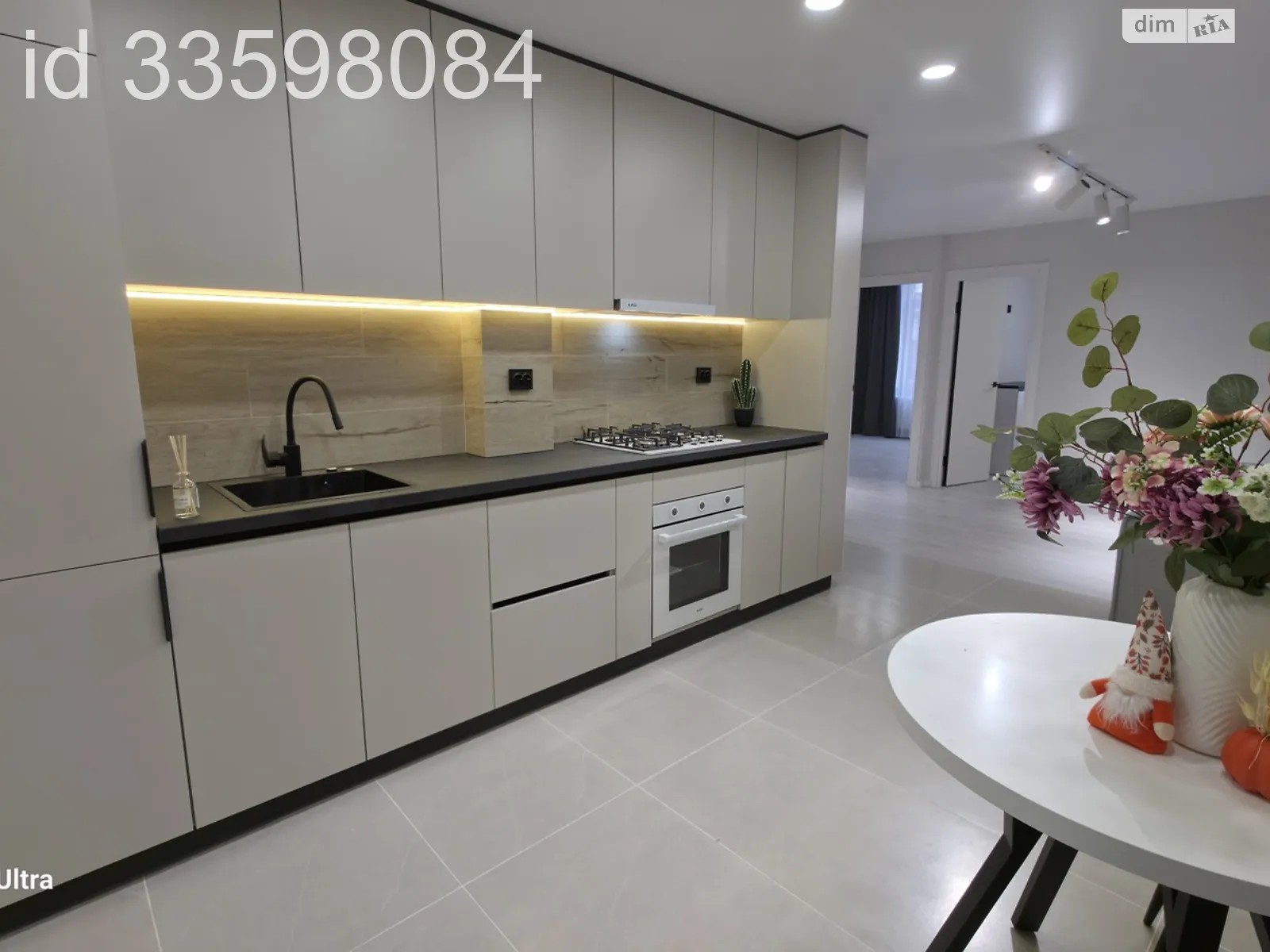 2-кімнатна квартира 62 кв. м у Тернополі, вул. Київська, 8В - фото 1