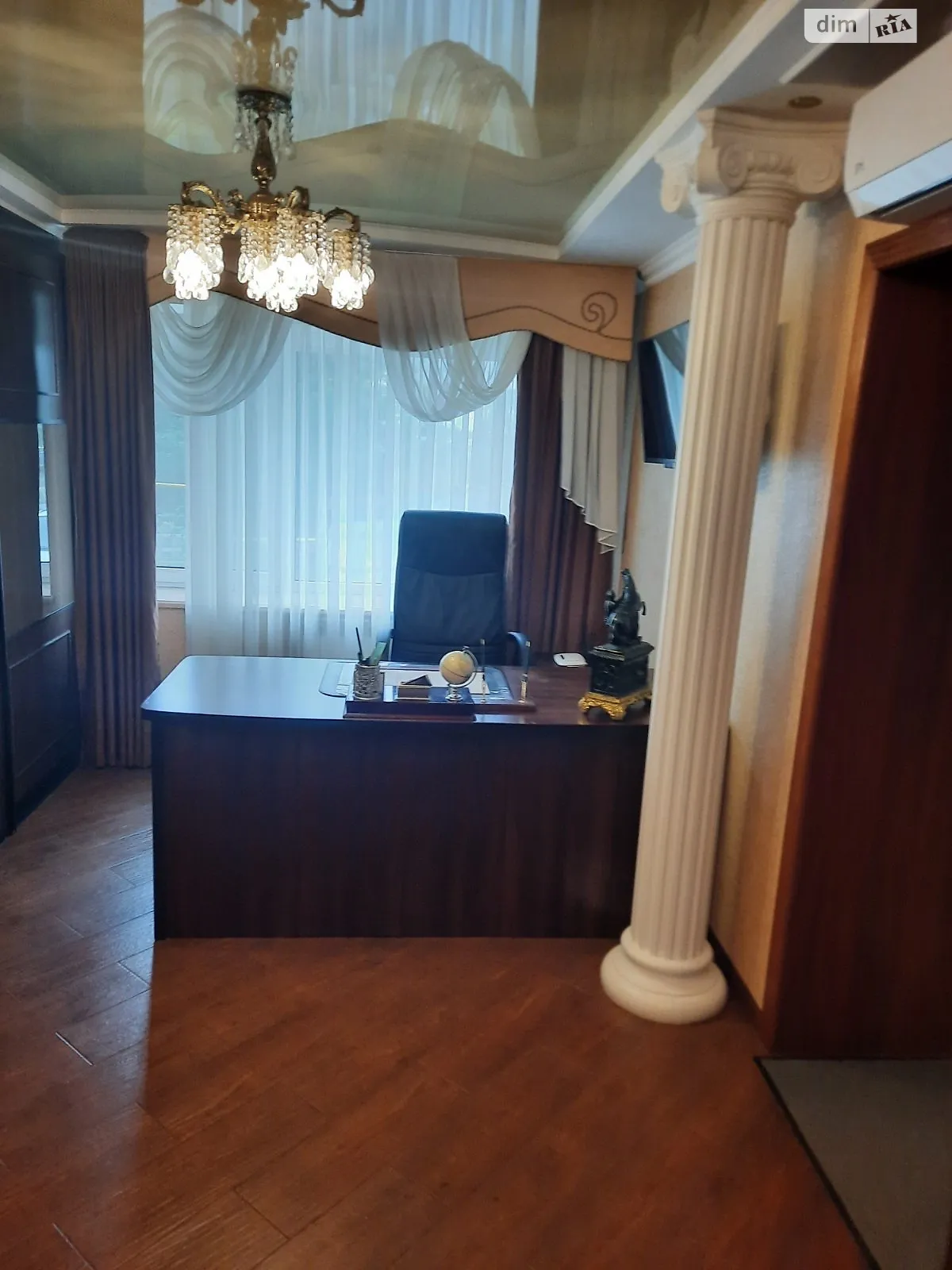 Сдается в аренду офис 40 кв. м в бизнес-центре, цена: 8000 грн - фото 1