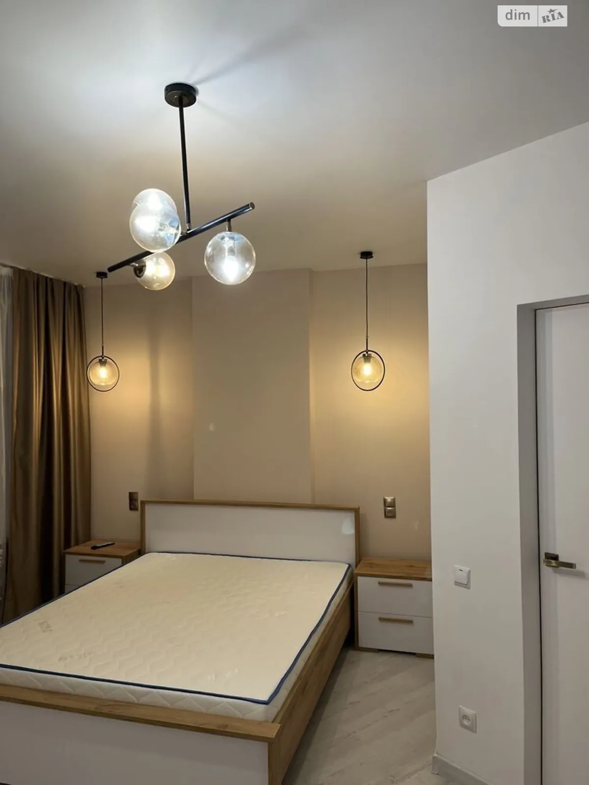 Продається 1-кімнатна квартира 44 кв. м у Львові, вул. Дениса Січинського, 2А - фото 1