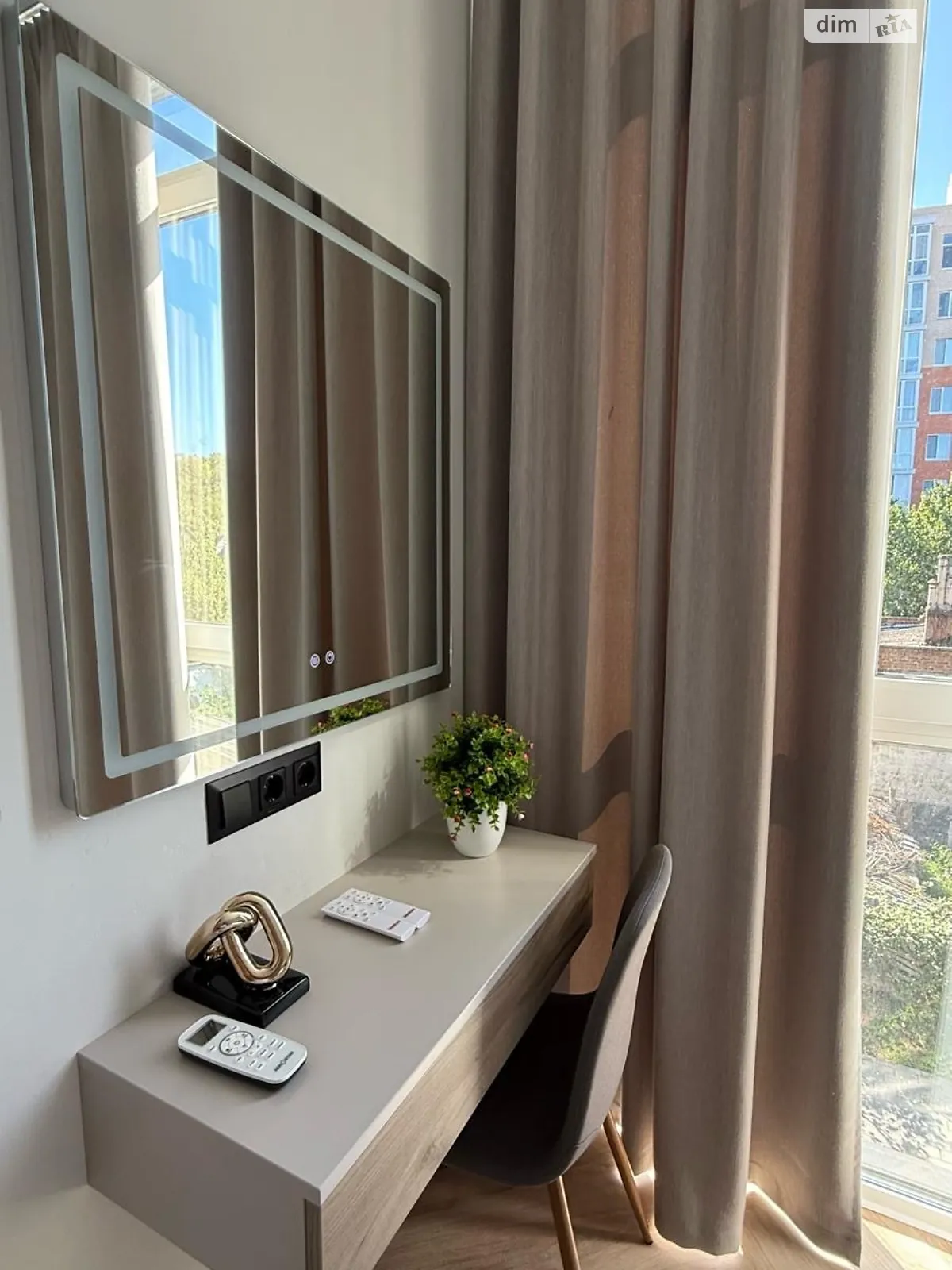 Продается 2-комнатная квартира 53 кв. м в Днепре, пер. Земледельческий, 25 - фото 1