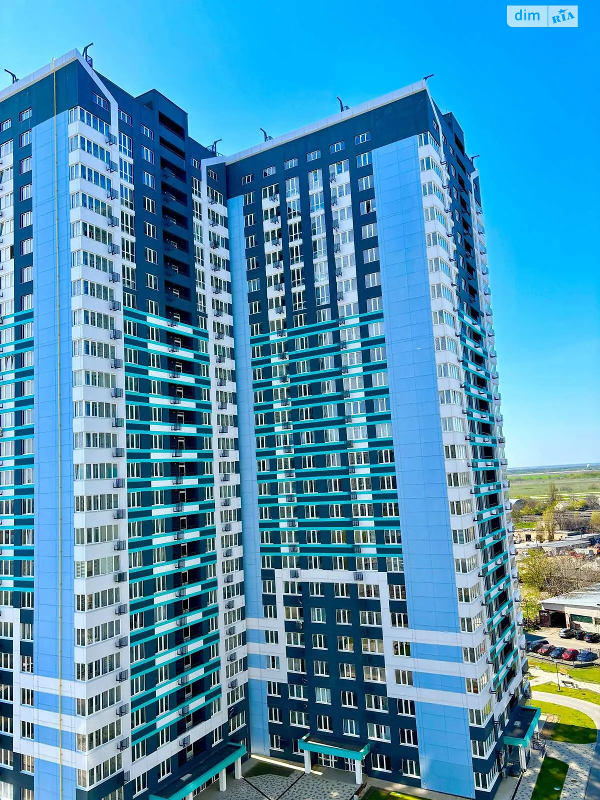 Продается 1-комнатная квартира 44 кв. м в Одессе, ул. Варненская, 27А/2 - фото 1