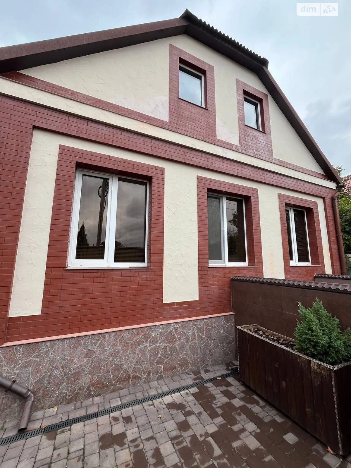 Продается одноэтажный дом 162 кв. м с участком, цена: 152700 $ - фото 1