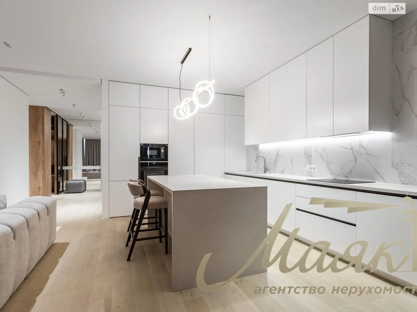 Сдается в аренду 4-комнатная квартира 160 кв. м в Киеве, ул. Андрея Верхогляда(Драгомирова), 17Б - фото 1