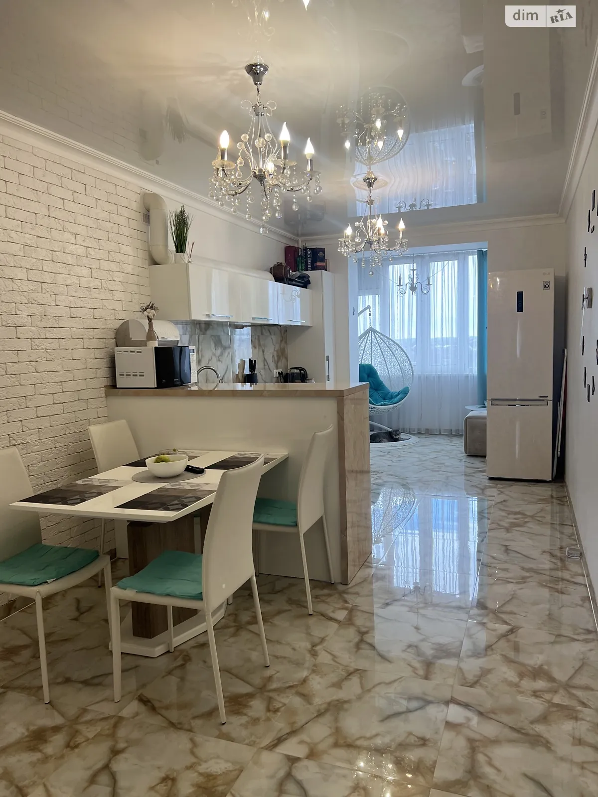 Продается 2-комнатная квартира 90 кв. м в Виннице, ул. Марии Примаченко(Покрышкина), 8В - фото 1