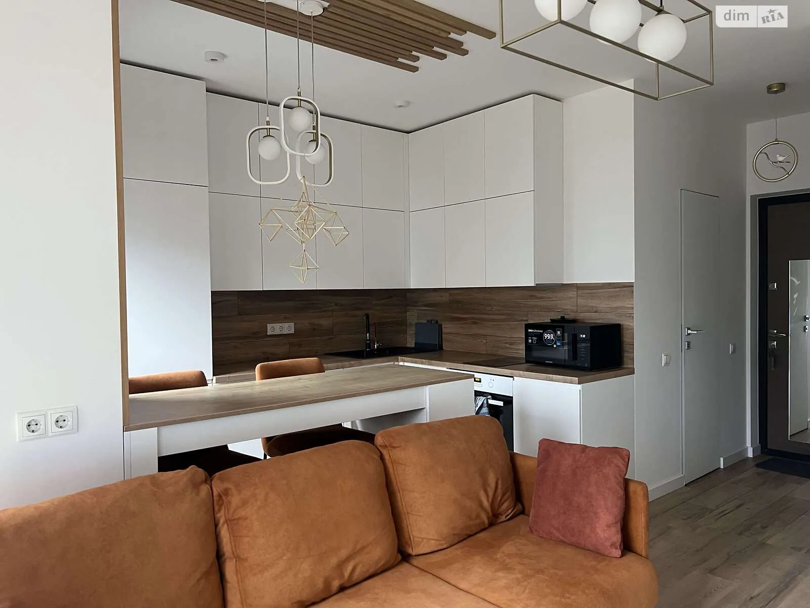 Продается 1-комнатная квартира 31.5 кв. м в Киеве, ул. Салютная, 2 корпус 1 - фото 1