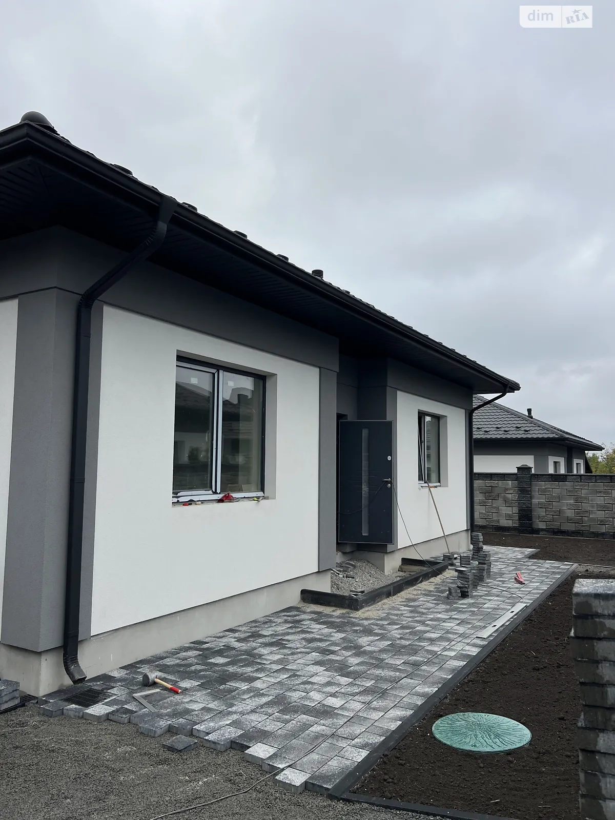 Продается одноэтажный дом 105 кв. м с садом, цена: 115000 $ - фото 1