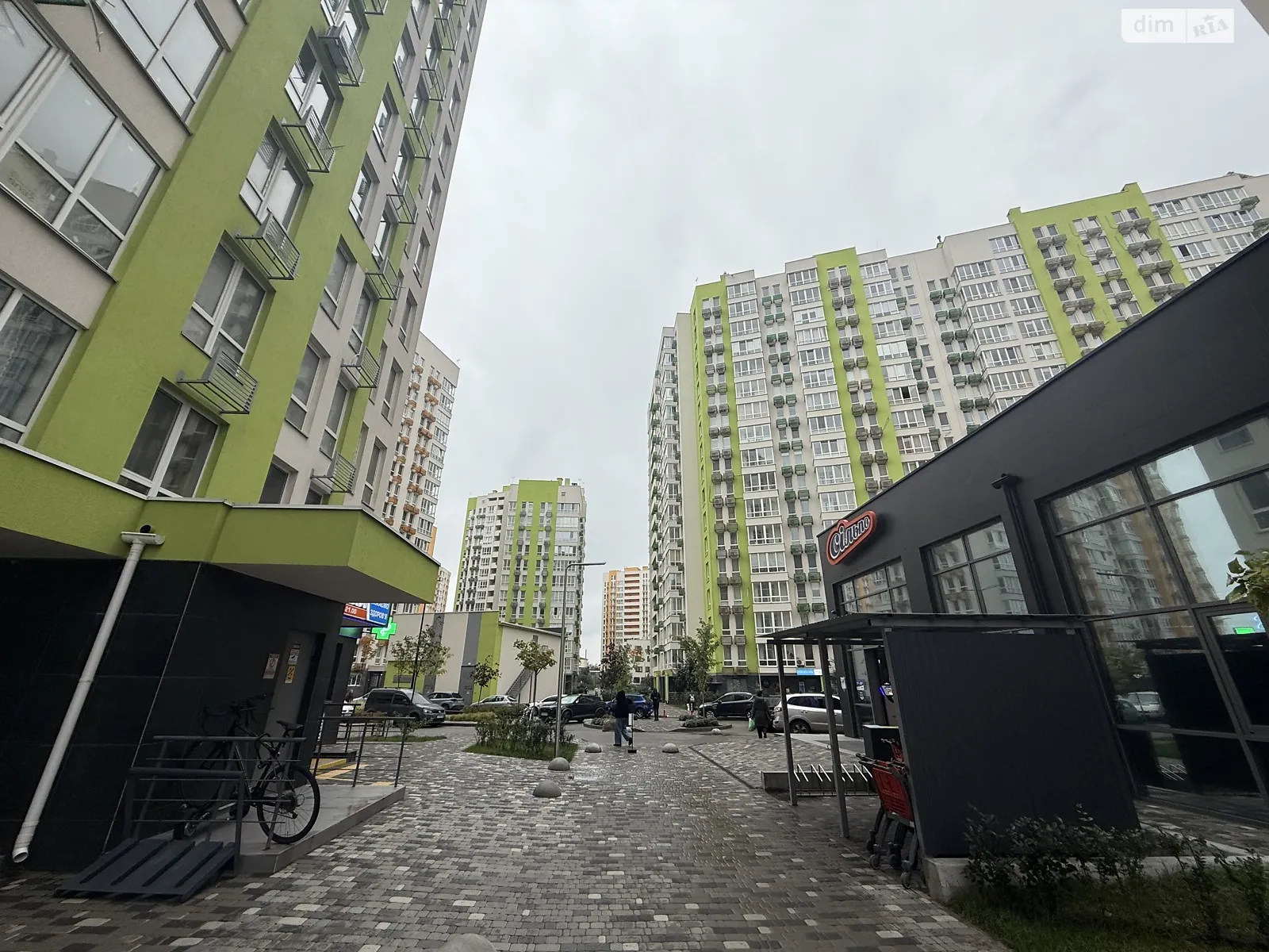 Продается 2-комнатная квартира 71.4 кв. м в Киеве, ул. Бердника Олеся, 1Д - фото 1