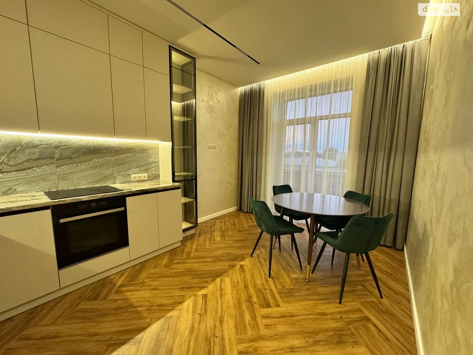 Продається 2-кімнатна квартира 64.9 кв. м у Ужгороді, цена: 133000 $ - фото 1