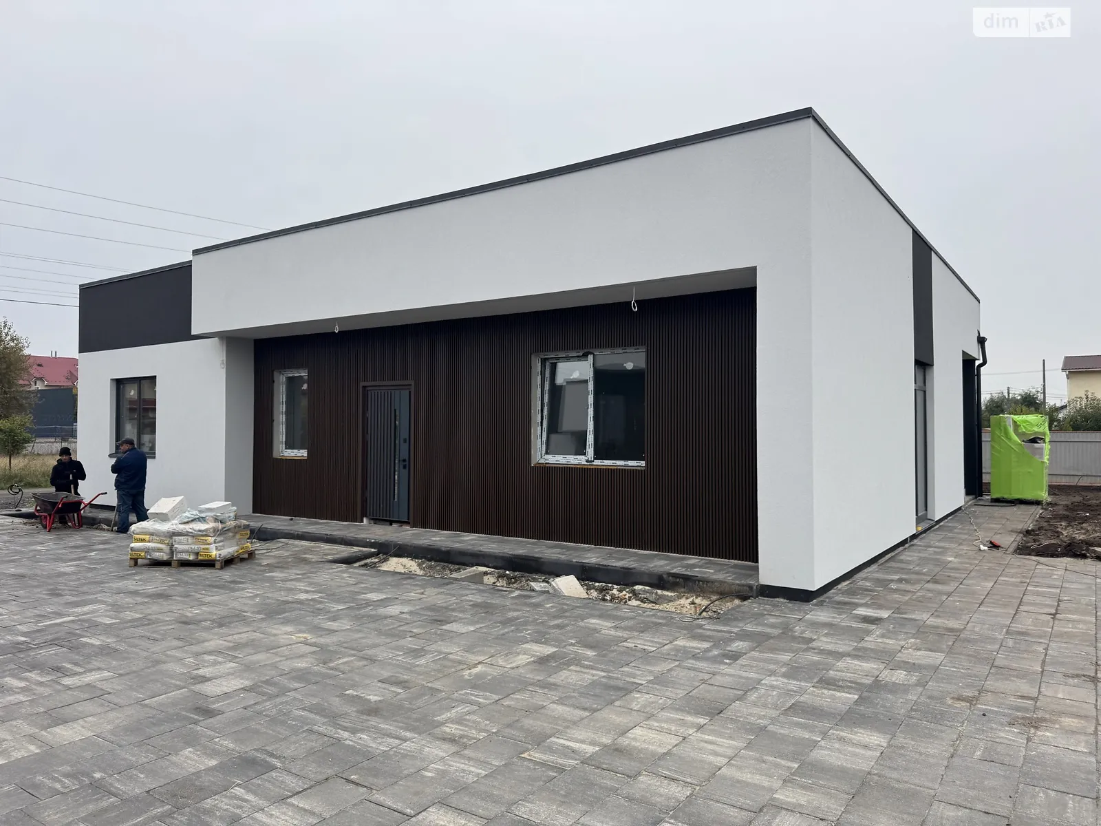 Продается одноэтажный дом 138 кв. м с бассейном, цена: 165000 $ - фото 1