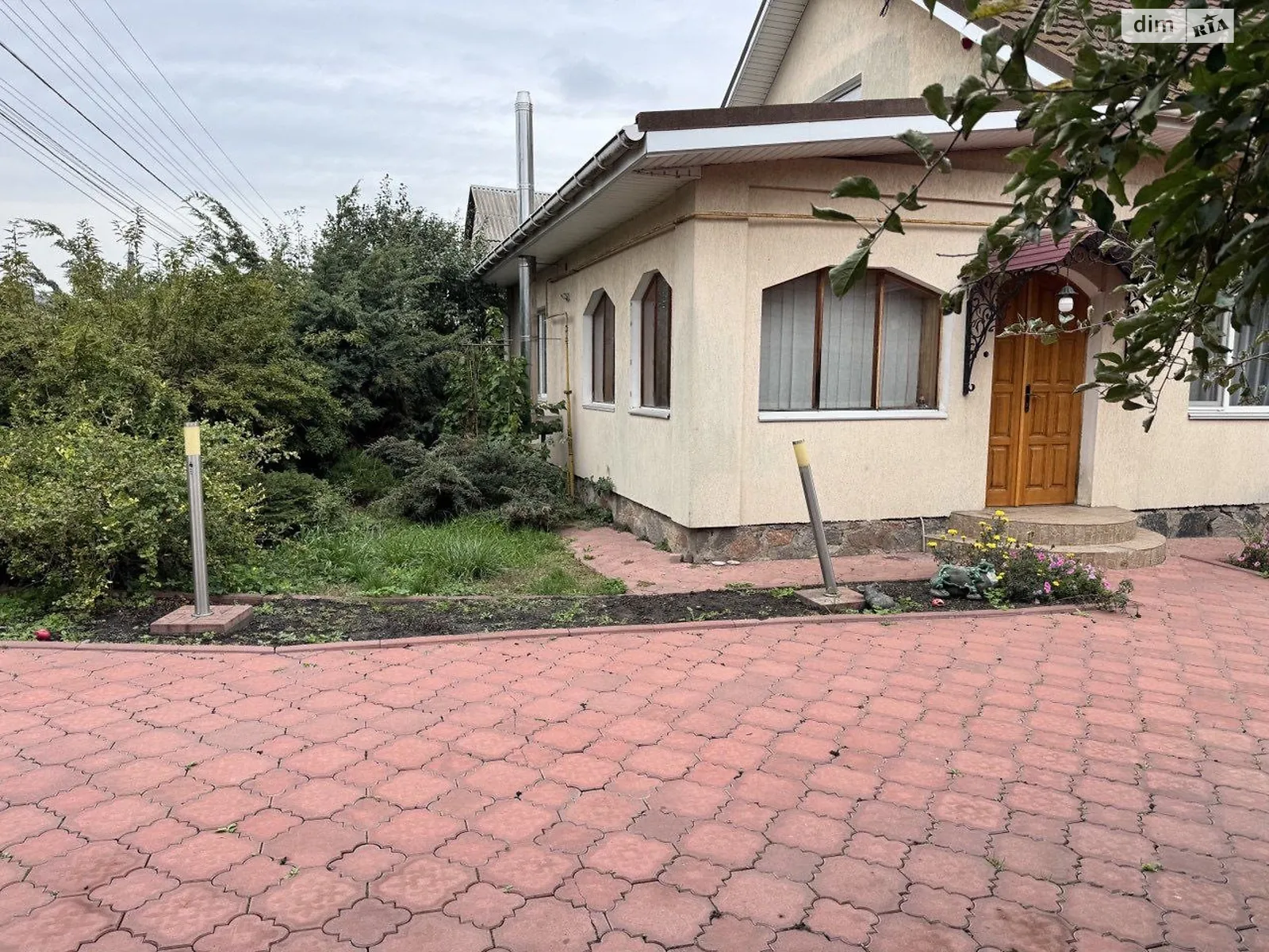 Сдается в аренду одноэтажный дом 100 кв. м с гаражом, цена: 750 $ - фото 1