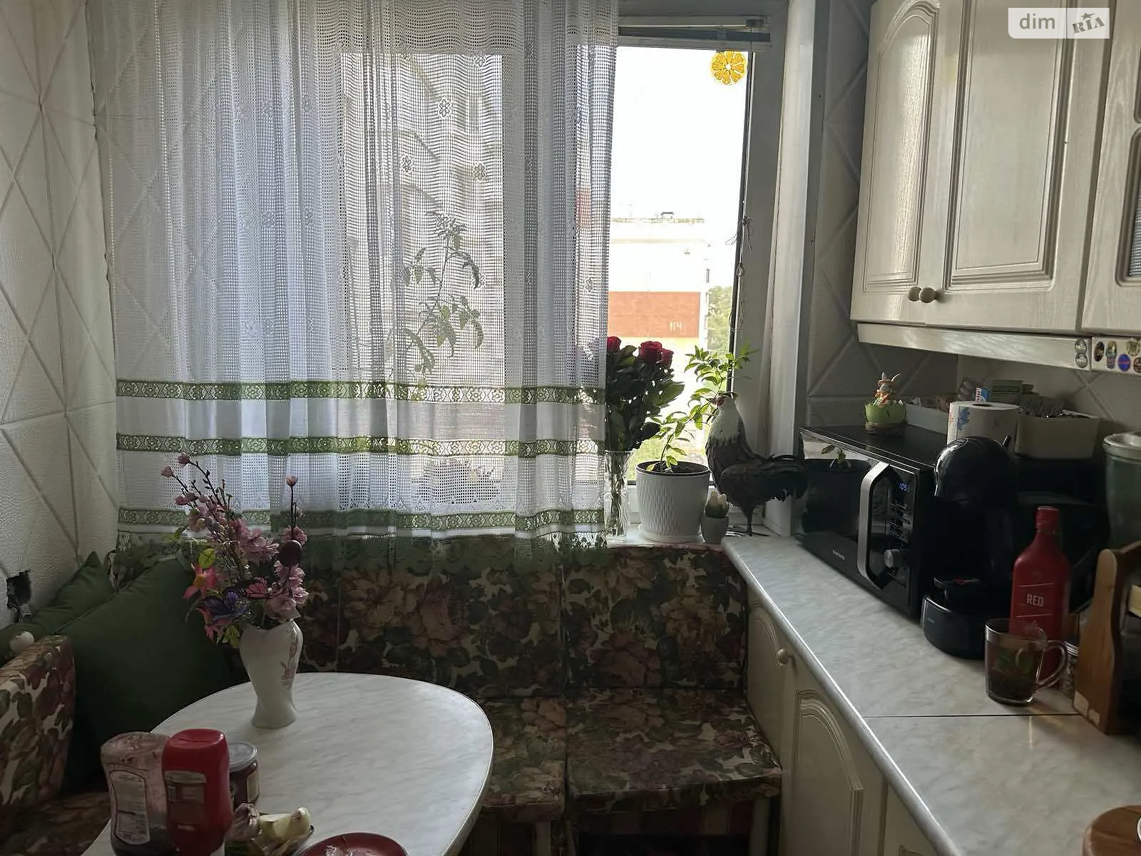 Продається 3-кімнатна квартира 71.6 кв. м у Чернівцях, просп. Незалежності, 108 - фото 1