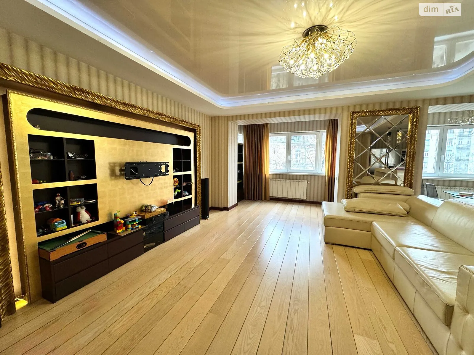 Продается 3-комнатная квартира 130 кв. м в Киеве, ул. Тарасовская, 21 - фото 1