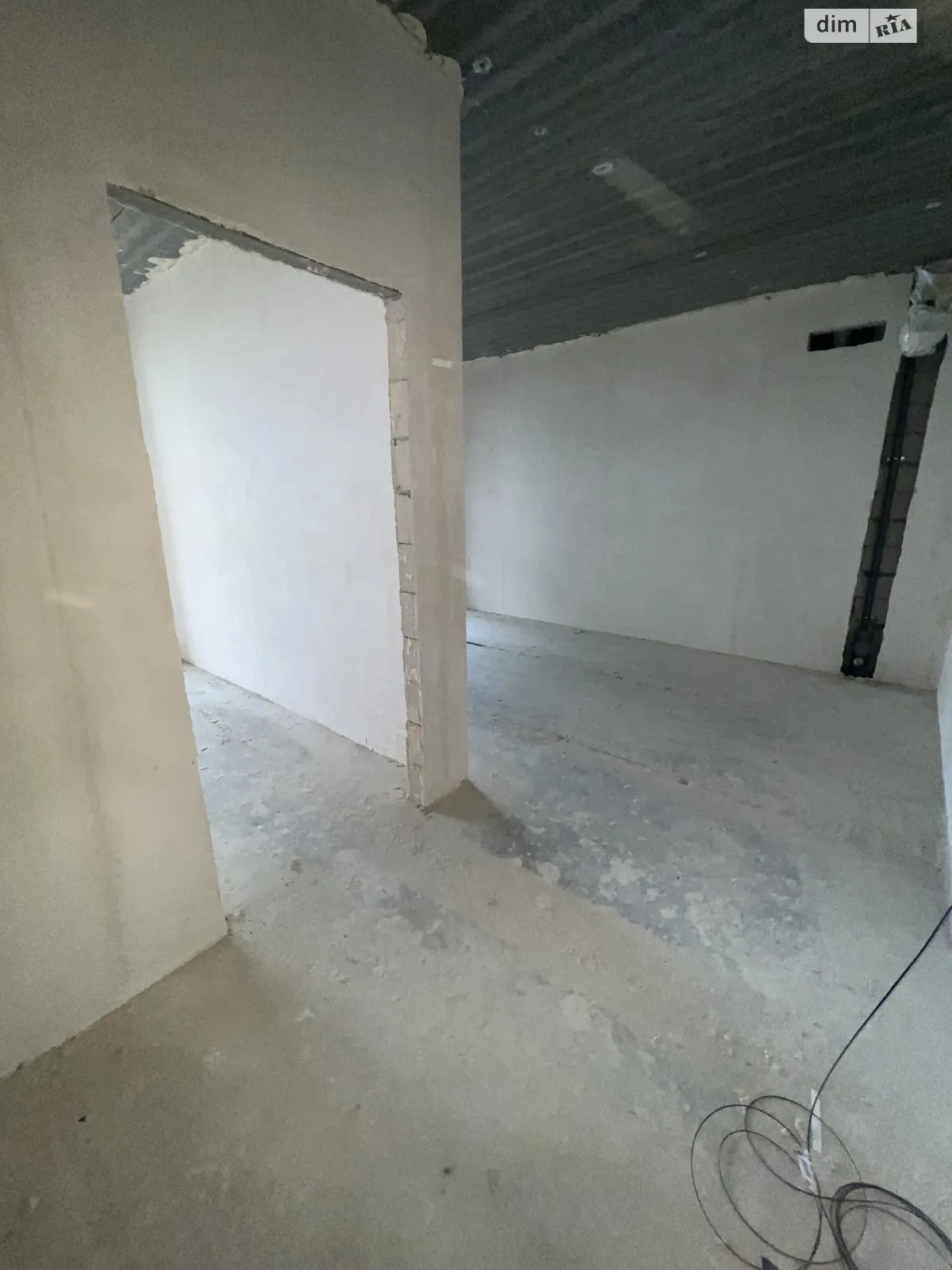 Продается 1-комнатная квартира 41 кв. м в Буче, ул. Яблонская, 316Д - фото 1