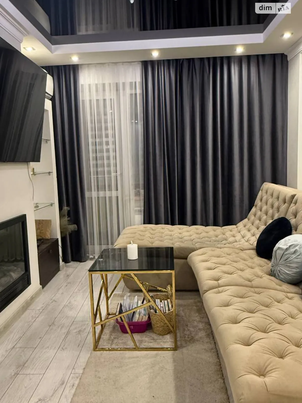 Продается 4-комнатная квартира 87.3 кв. м в Черновцах, просп. Независимости - фото 1