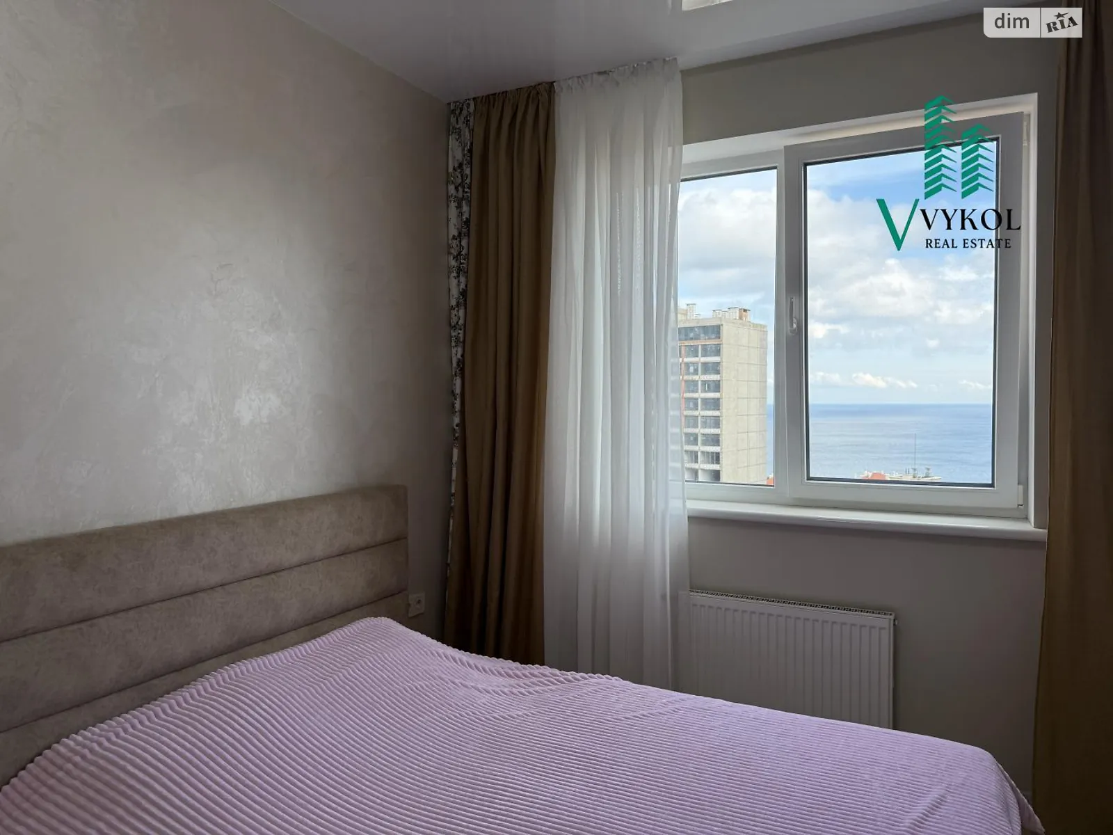 Продается 1-комнатная квартира 43 кв. м в Одессе, ул. Генуэзская, 3Г - фото 1