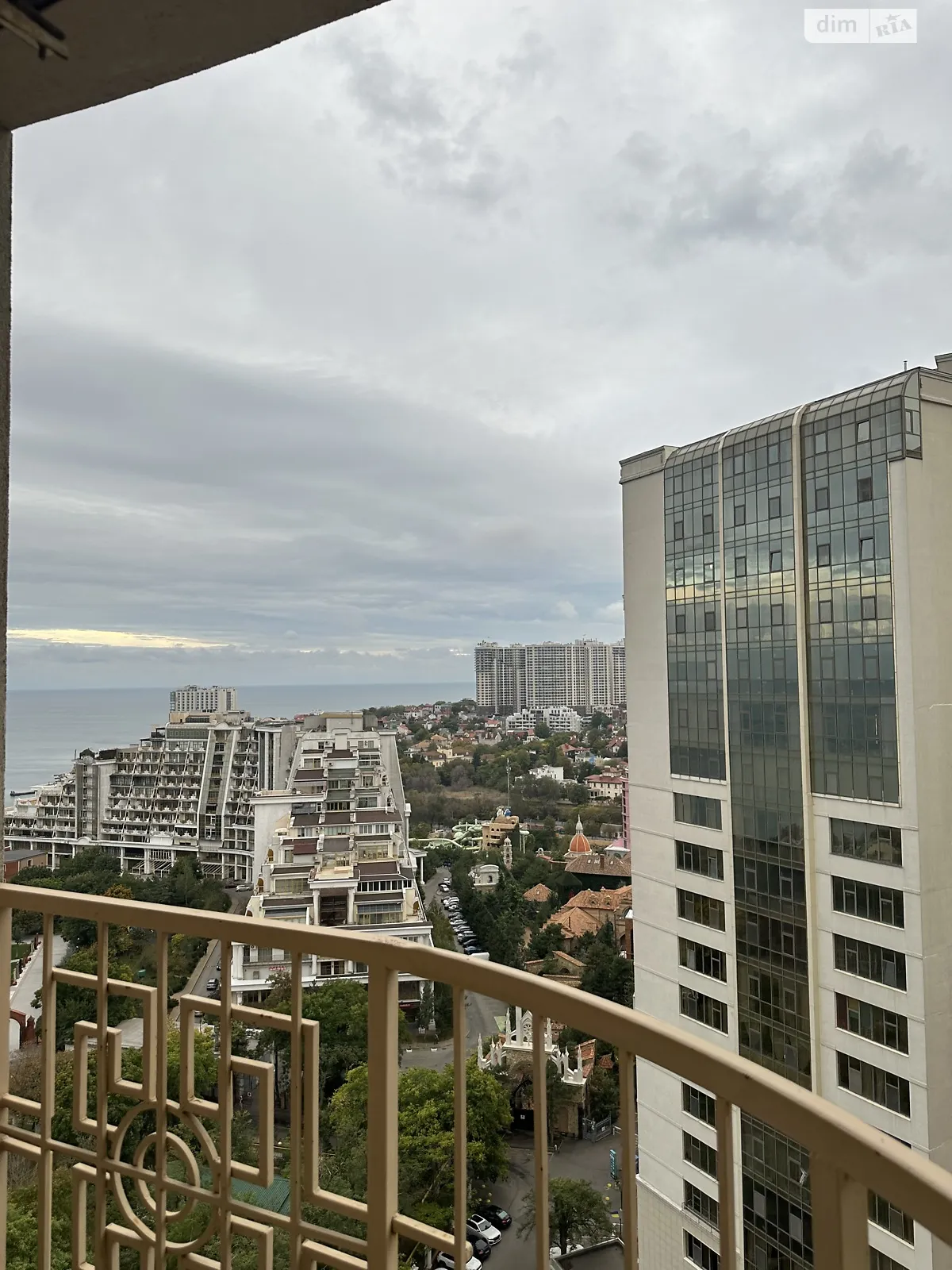 Сдается в аренду 1-комнатная квартира 55 кв. м в Одессе, плато Аркадийское(Гагаринское), 5А корпус 2 - фото 1