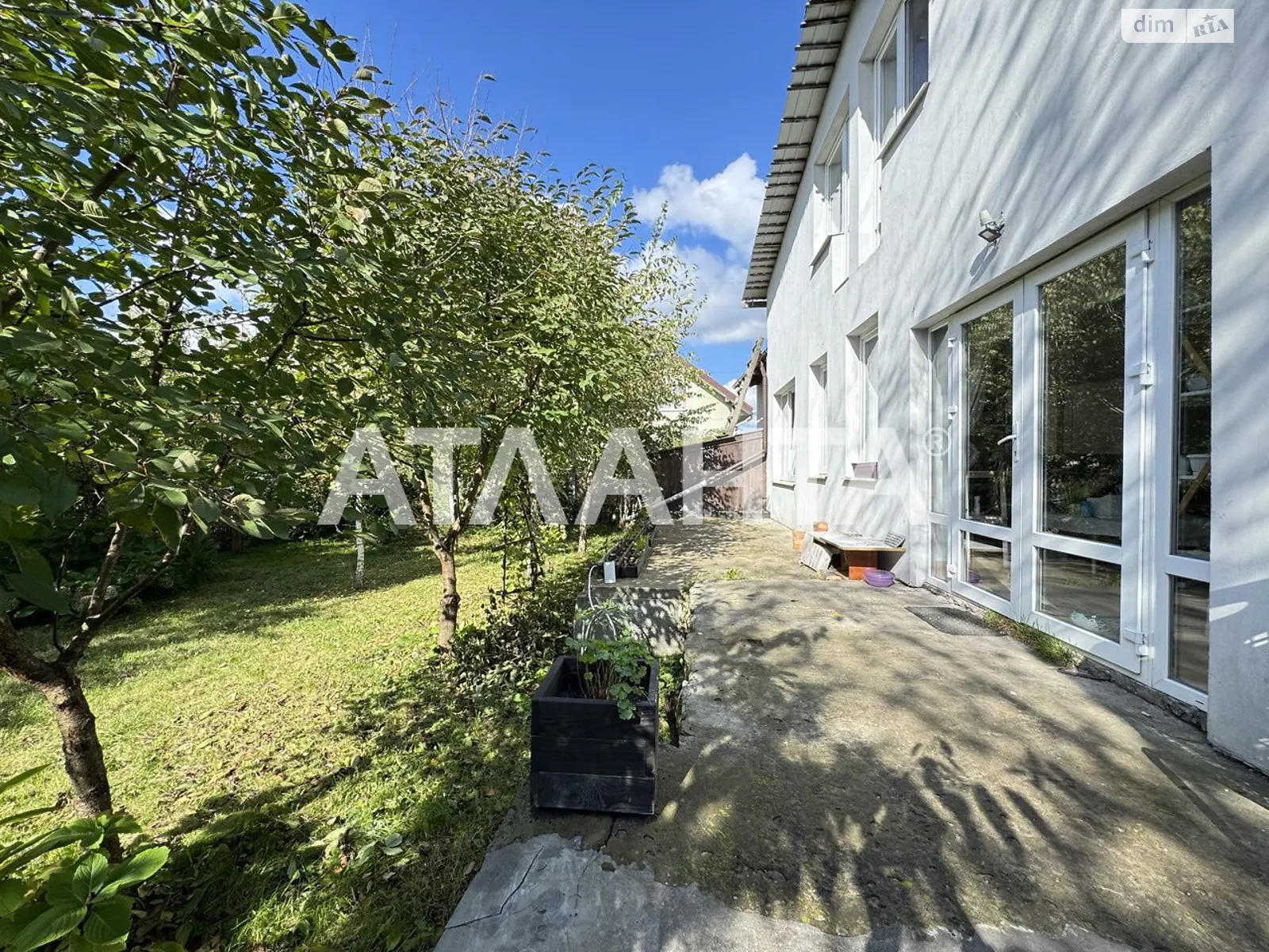 Продается дом на 2 этажа 225.2 кв. м с балконом, цена: 85000 $ - фото 1