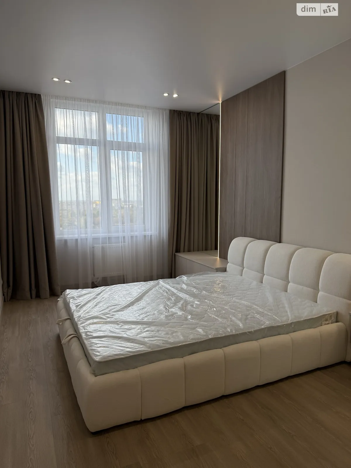 Продается 2-комнатная квартира 64 кв. м в Одессе, ул. Краснова, 1А - фото 1