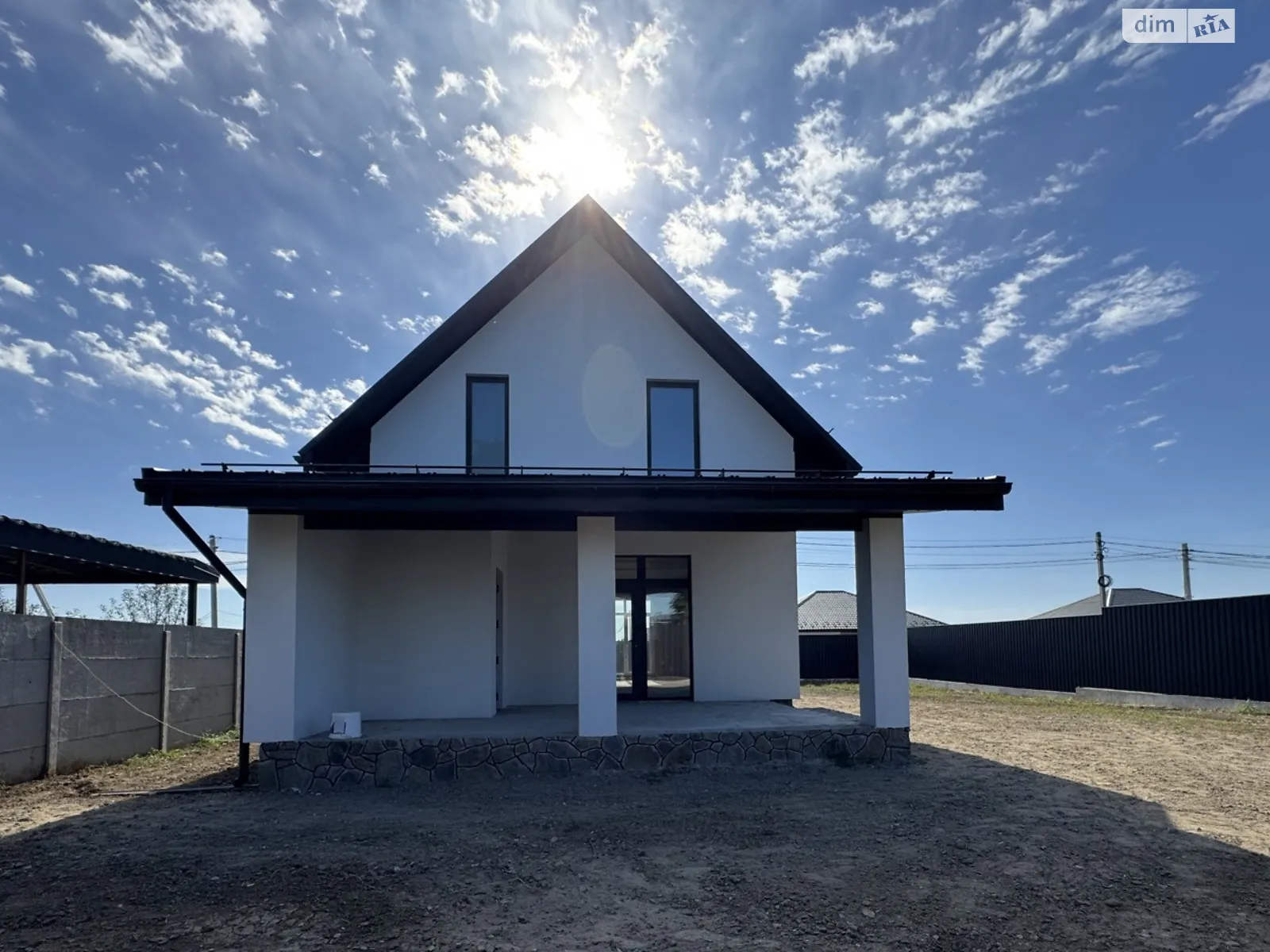 Продается дом на 2 этажа 130 кв. м с мансардой, цена: 120000 $ - фото 1