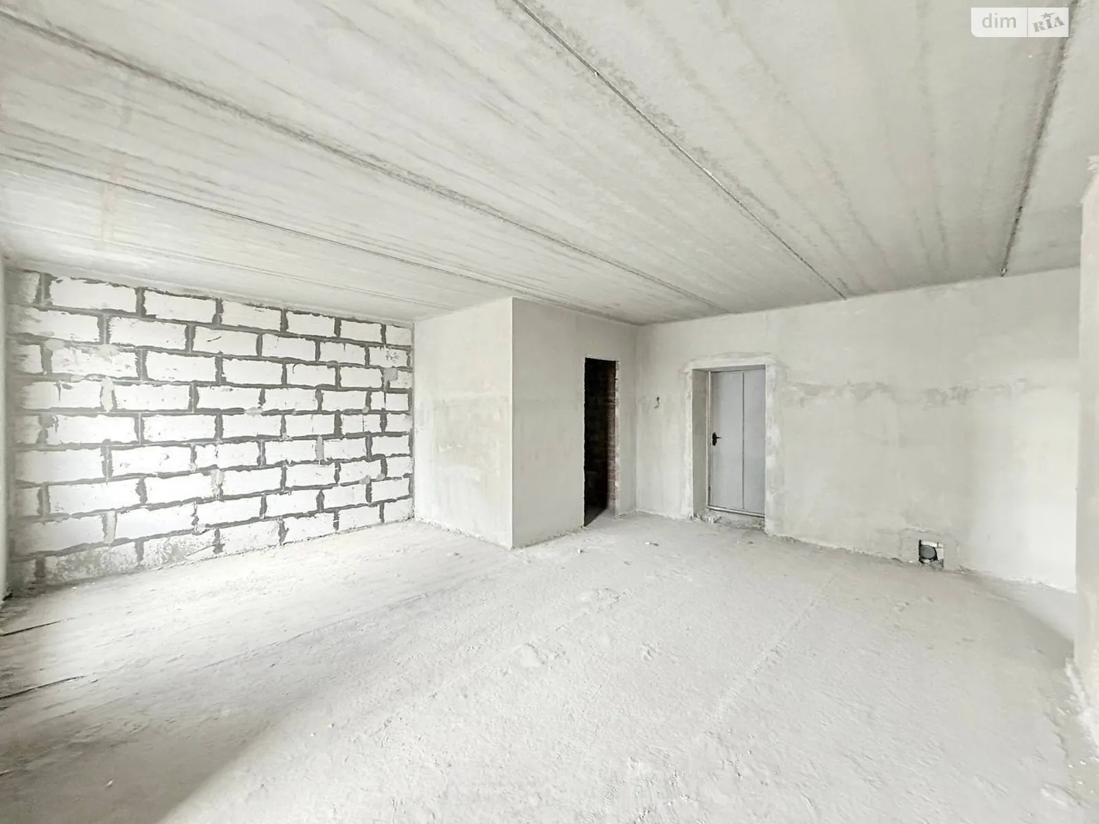 Продается 1-комнатная квартира 73.7 кв. м в Слобожанском, ул. Содружества, 6 - фото 1