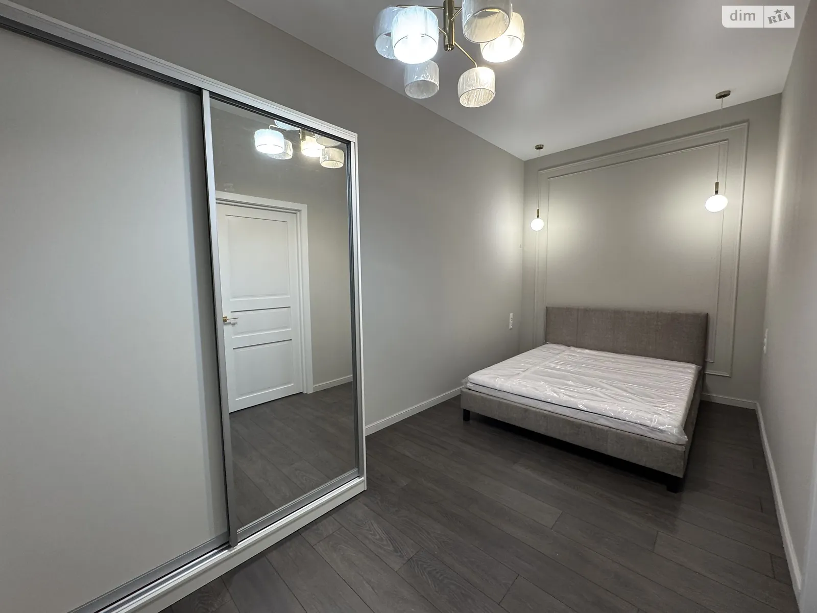 Сдается в аренду 1-комнатная квартира 46 кв. м в Черновцах, цена: 400 $ - фото 1