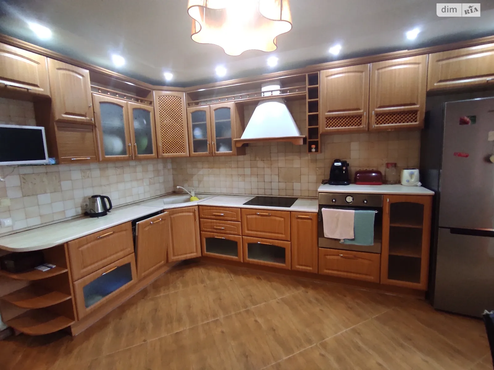 Продается 3-комнатная квартира 92 кв. м в Киеве, ул. Байды-Вишневецкого(Осиповского), 9 - фото 1