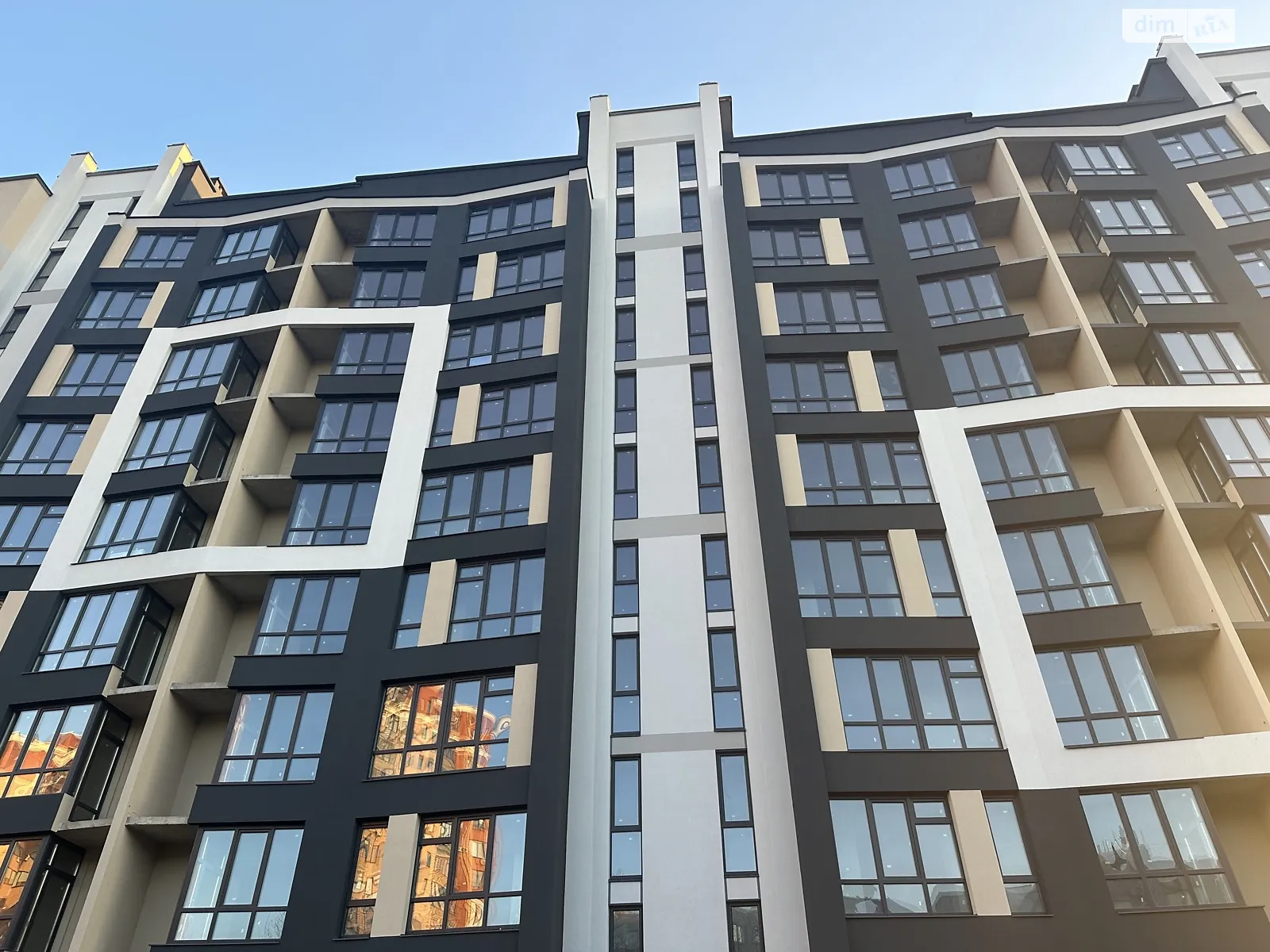 Продается 2-комнатная квартира 80.32 кв. м в Хмельницком, ул. Заречанская, 3/3В - фото 1