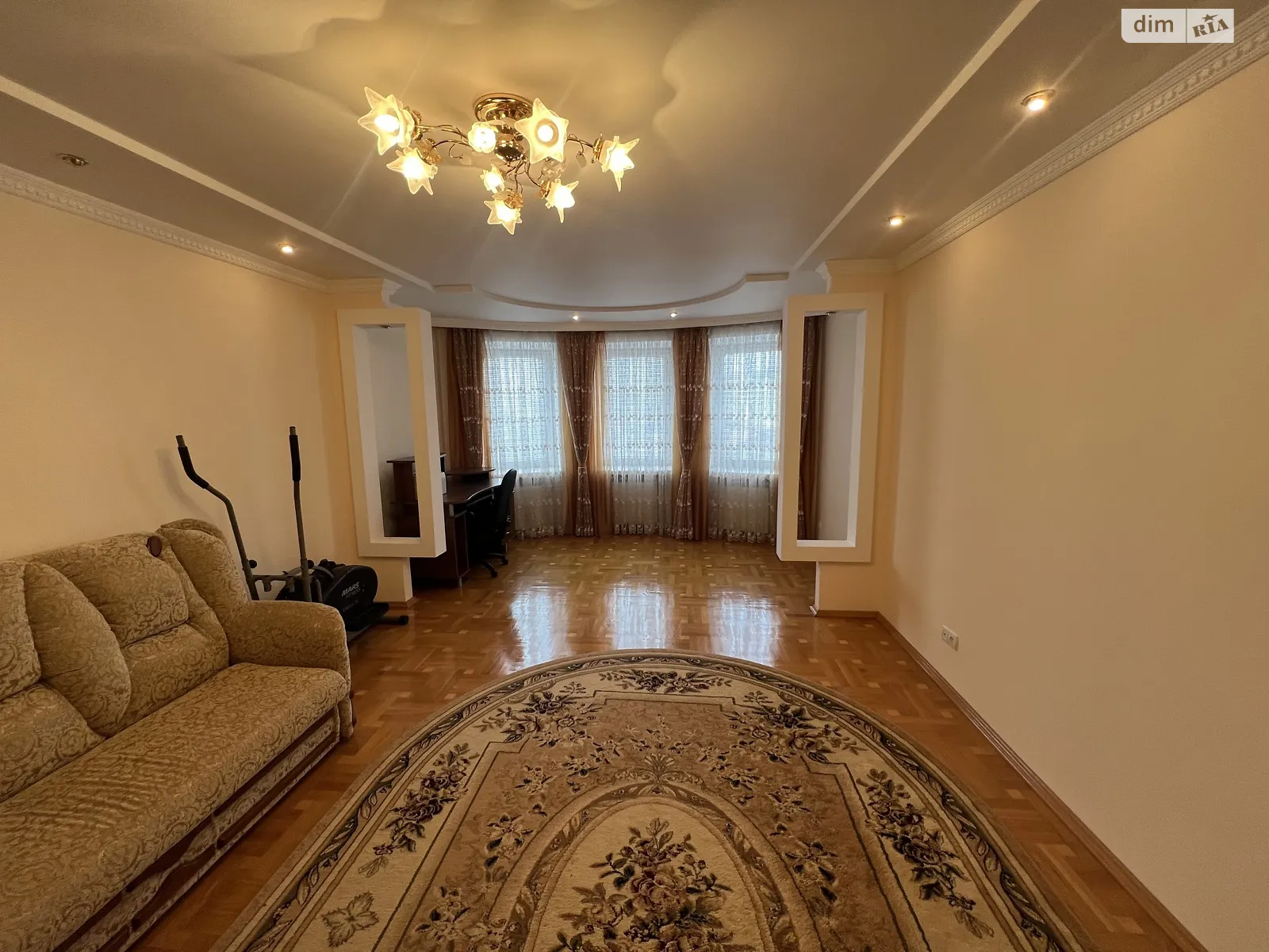 2-комнатная квартира 79.6 кв. м в Тернополе, ул. Чайковского, 40 - фото 1