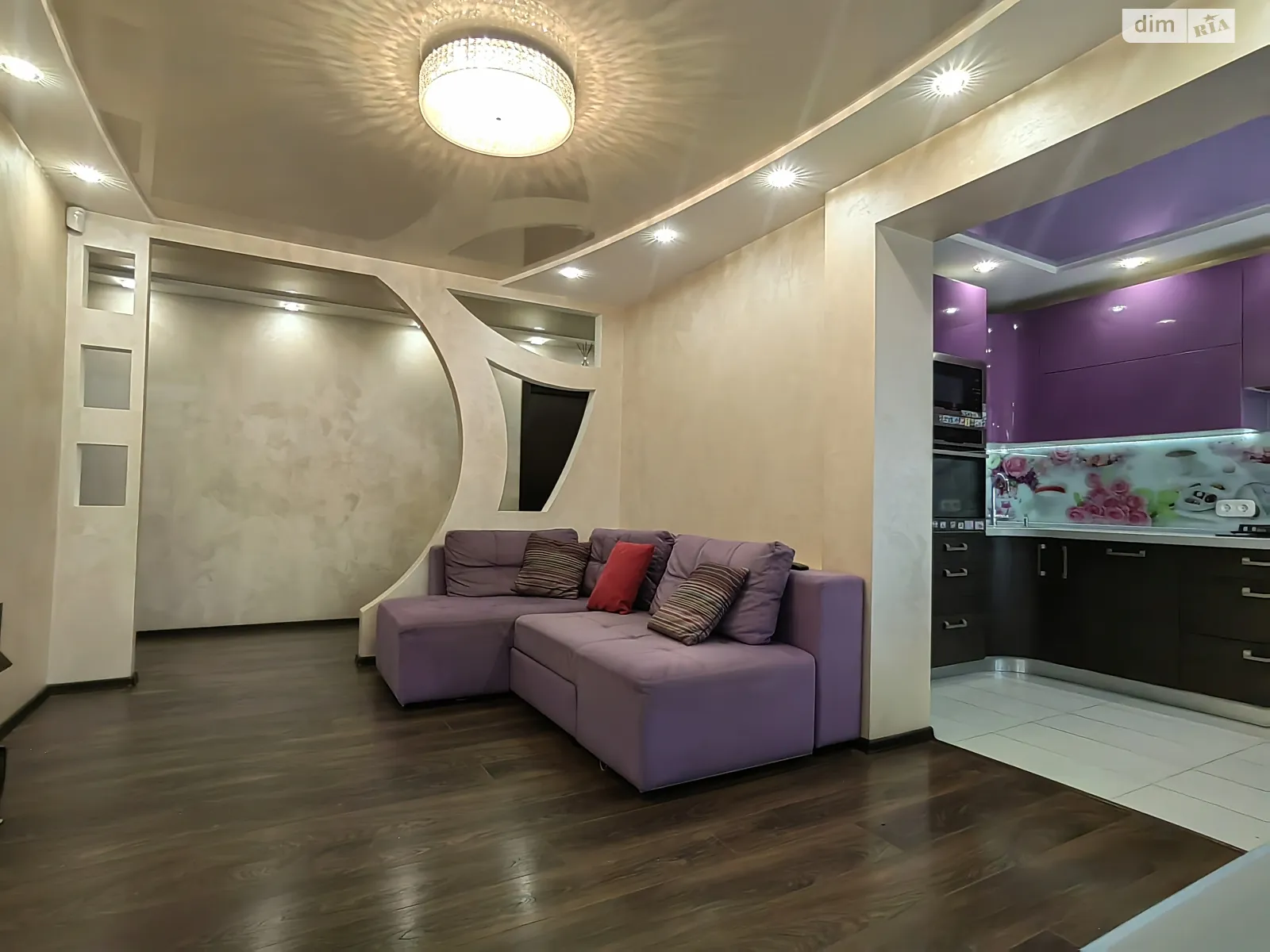 Продается 3-комнатная квартира 67 кв. м в Днепре, бул. Славы, 9 - фото 1