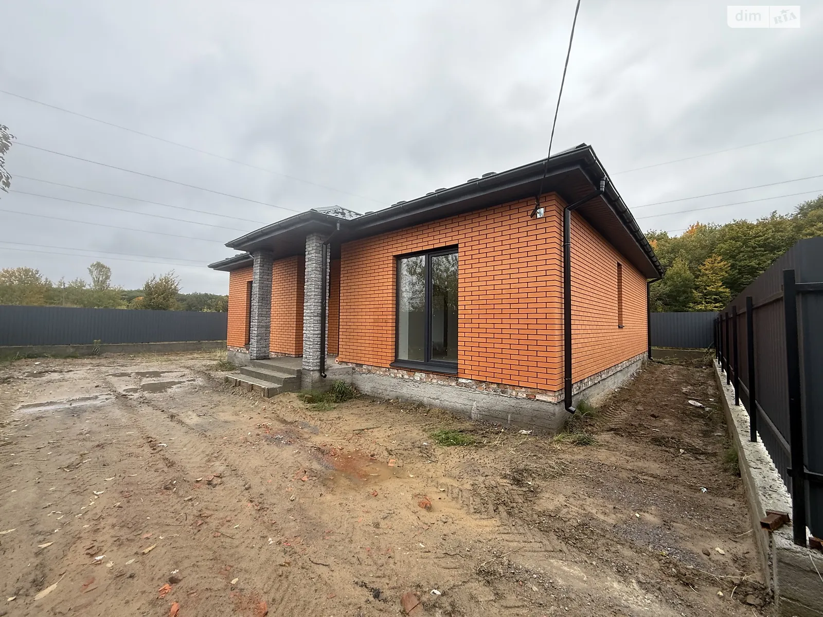 Продается одноэтажный дом 100 кв. м с садом, цена: 76999 $ - фото 1