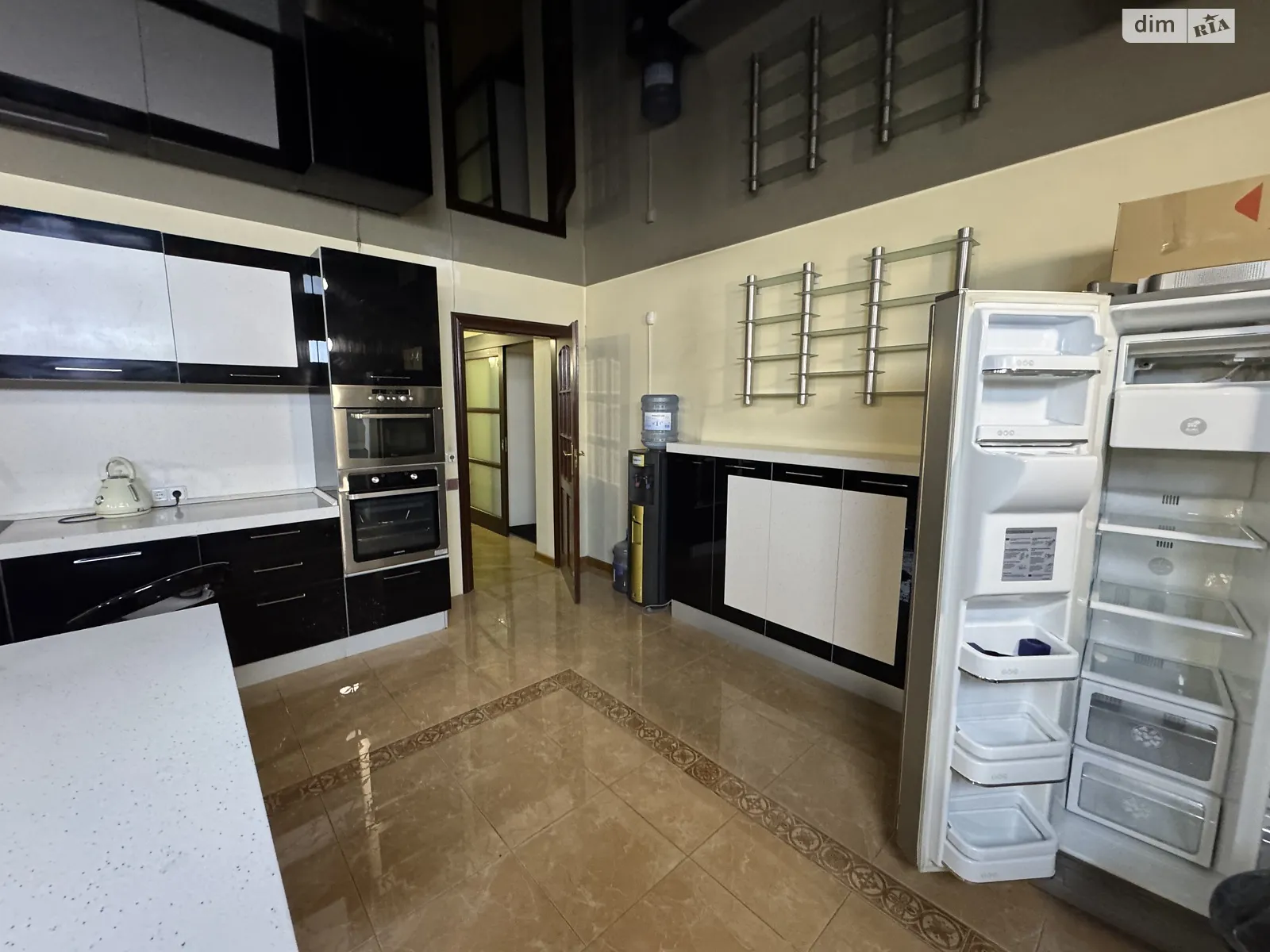 Продается 3-комнатная квартира 170 кв. м в Киеве, ул. Саксаганского, 84/86 - фото 1