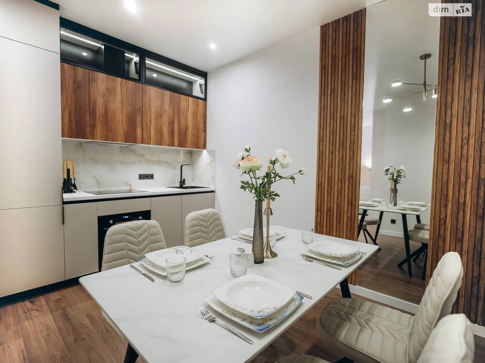 Продается 1-комнатная квартира 43 кв. м в Одессе, ул. Краснова - фото 1