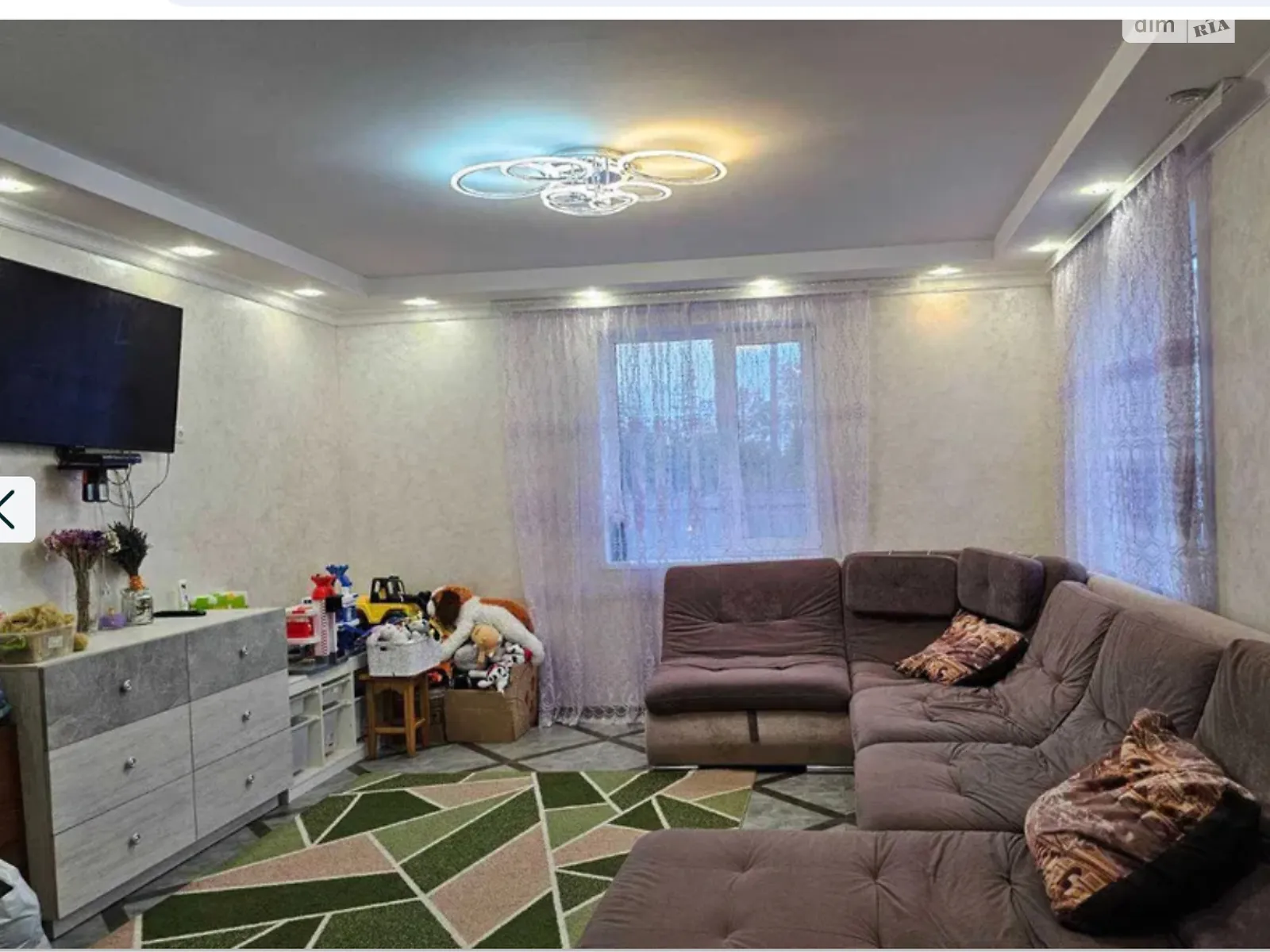 Продается дом на 2 этажа 150 кв. м с бассейном, цена: 65000 $ - фото 1