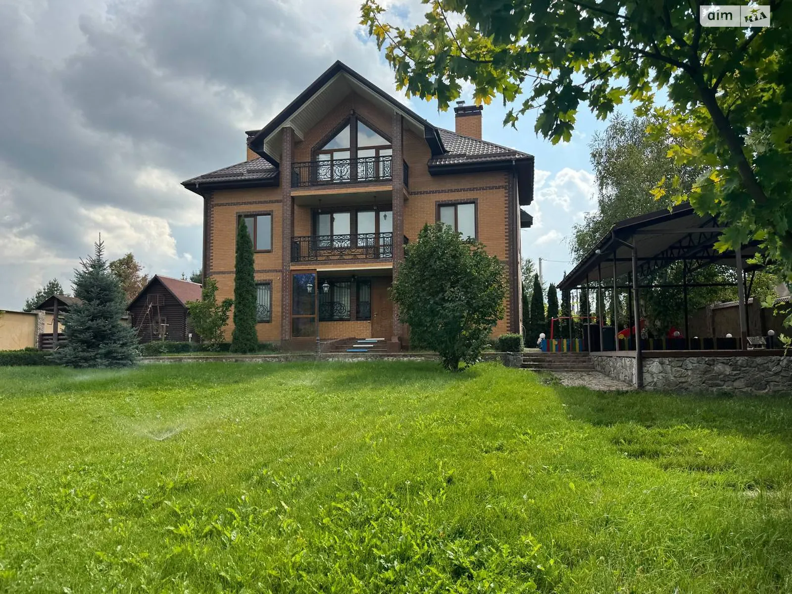 Продается дом на 3 этажа 316.7 кв. м с верандой, цена: 600000 $ - фото 1