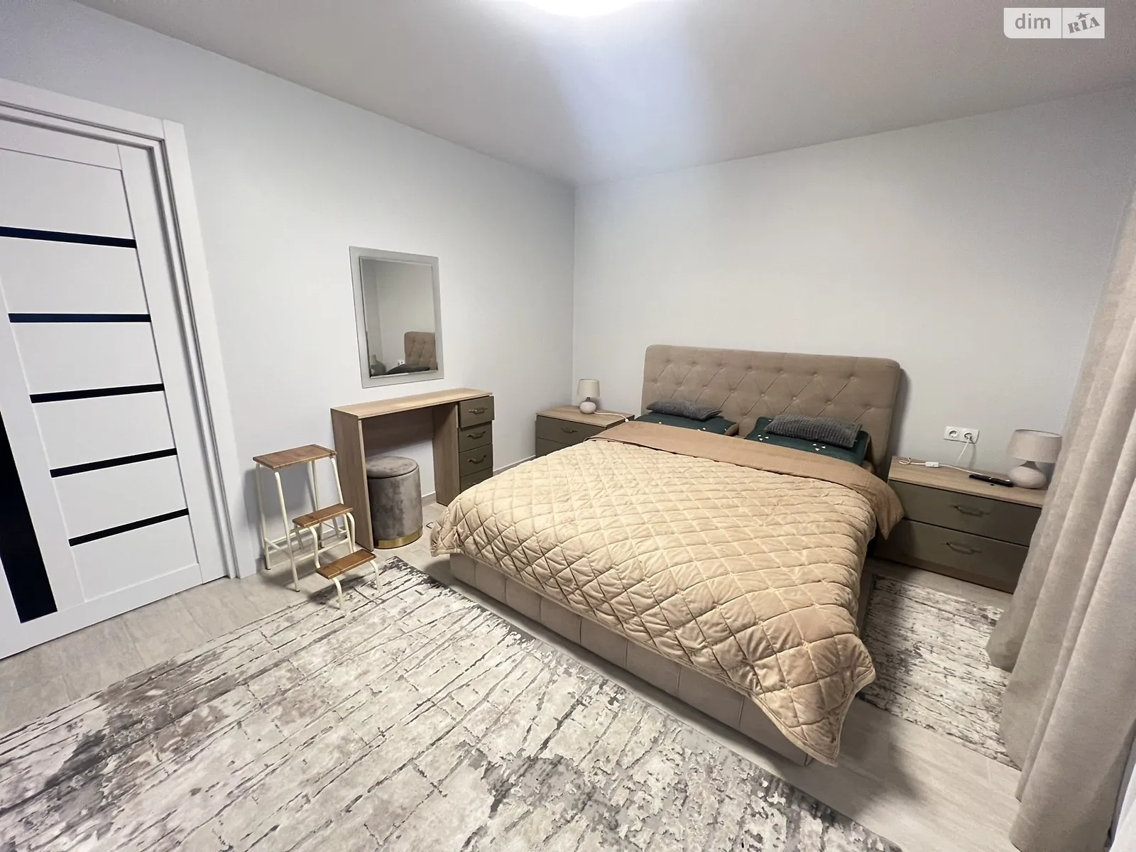 2-комнатная квартира 67 кв. м в, цена: 450 $ - фото 1