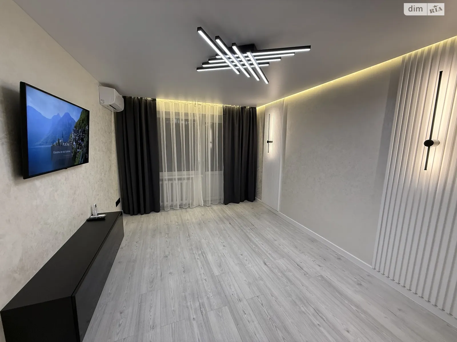 Продается 2-комнатная квартира 48 кв. м в Черновцах, ул. Небесной Сотни, 13А - фото 1