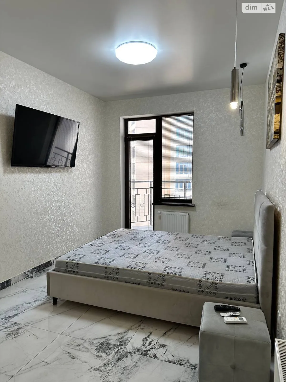 Здається в оренду 1-кімнатна квартира 32 кв. м у Одесі, вул. Генуезька, 1 - фото 1