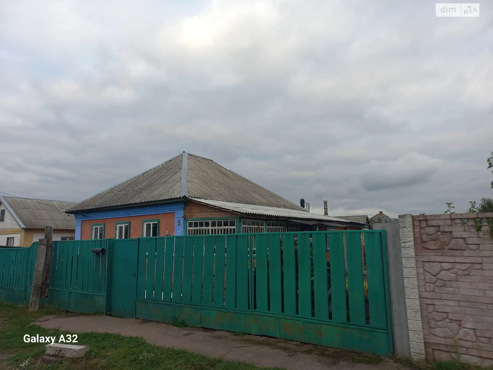 Продается одноэтажный дом 92 кв. м с участком, цена: 28000 $ - фото 1