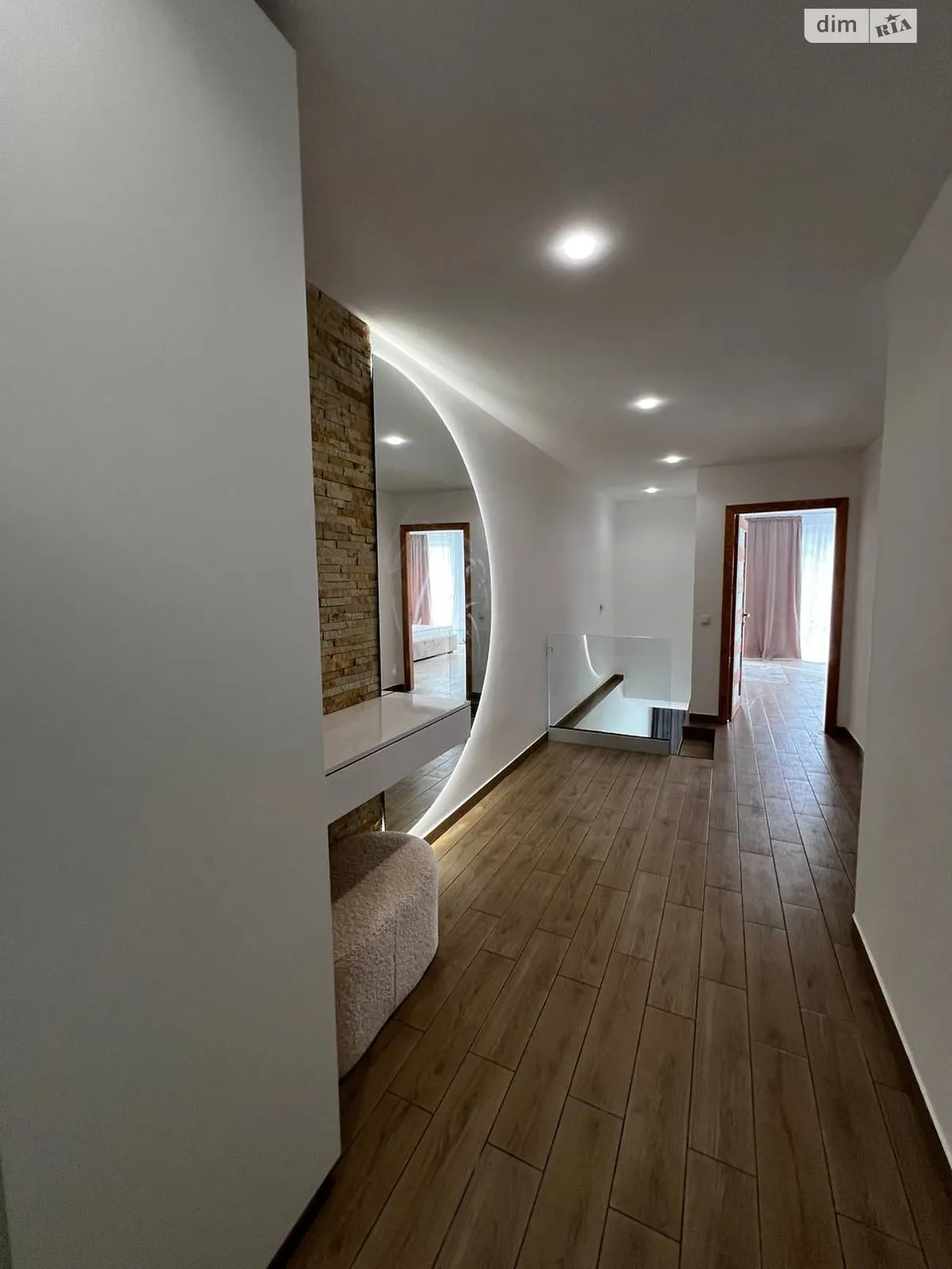 вул. Золтана Баконія БАМ Ужгород, цена: 230000 $ - фото 1