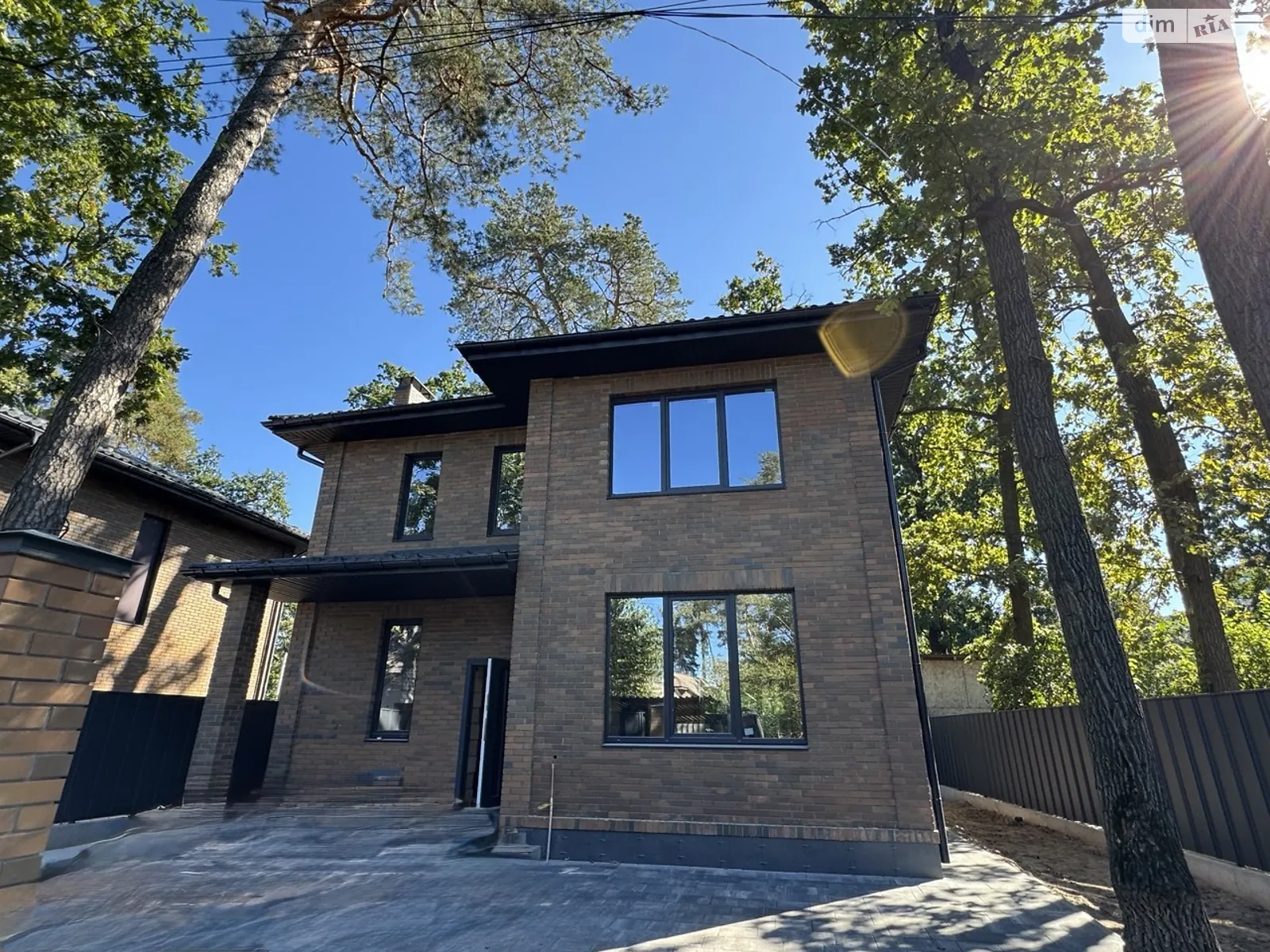 Продается дом на 2 этажа 125 кв. м с террасой, цена: 190000 $ - фото 1