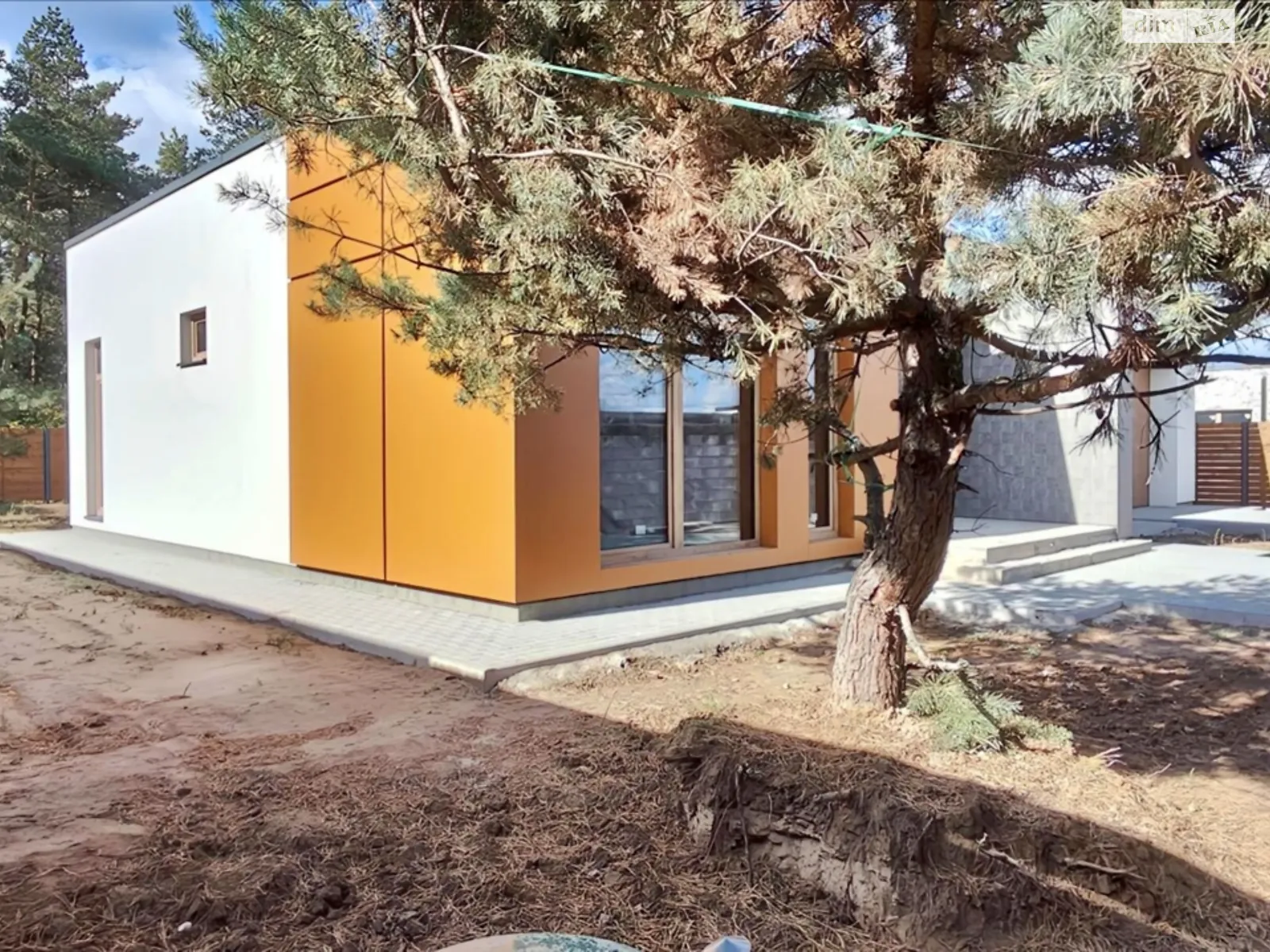 Продається одноповерховий будинок 157 кв. м з гаражем, цена: 40000 $ - фото 1